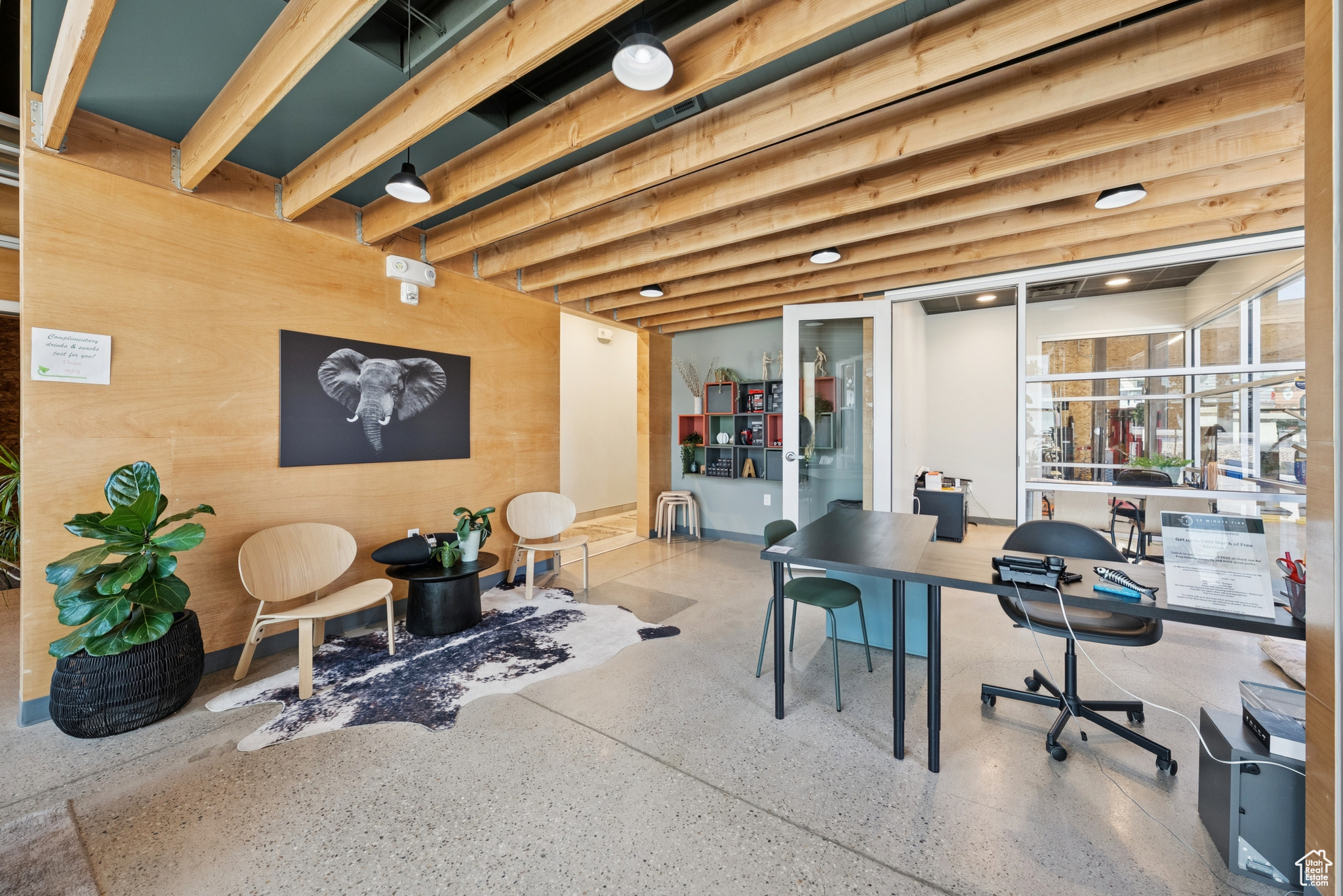 PARK EAST II BUSINESS COMMUNITY CONDOS - Commercial Sale