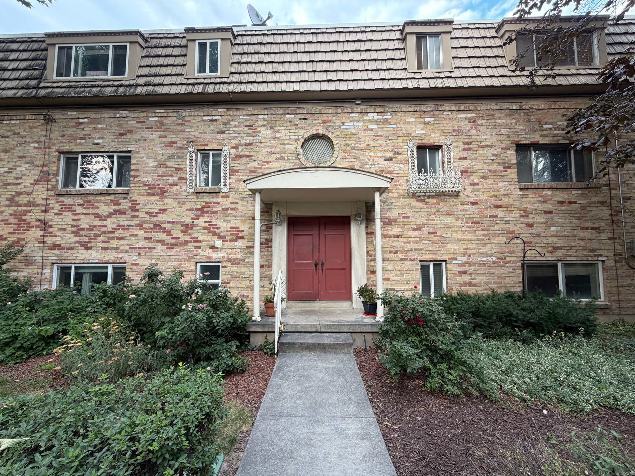 AIX LA CHAPELLE - Residential