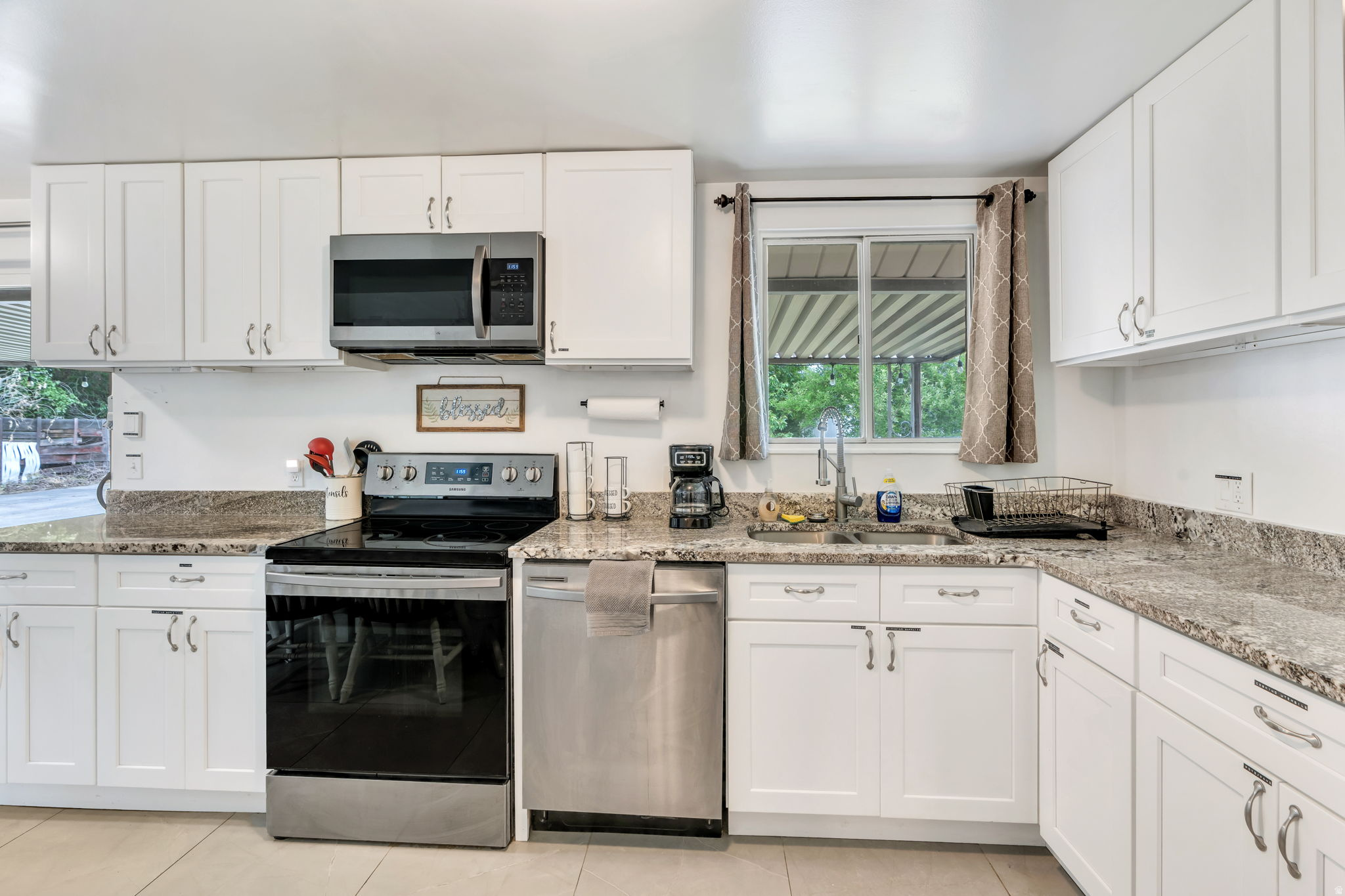 VAE VIEW - Residential