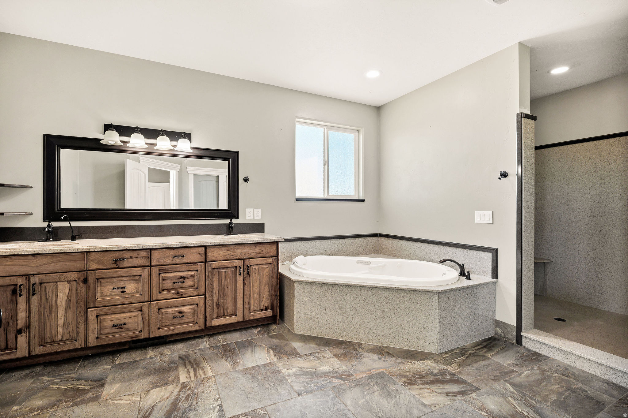 ESTANCIA SUBDIVISION - Residential