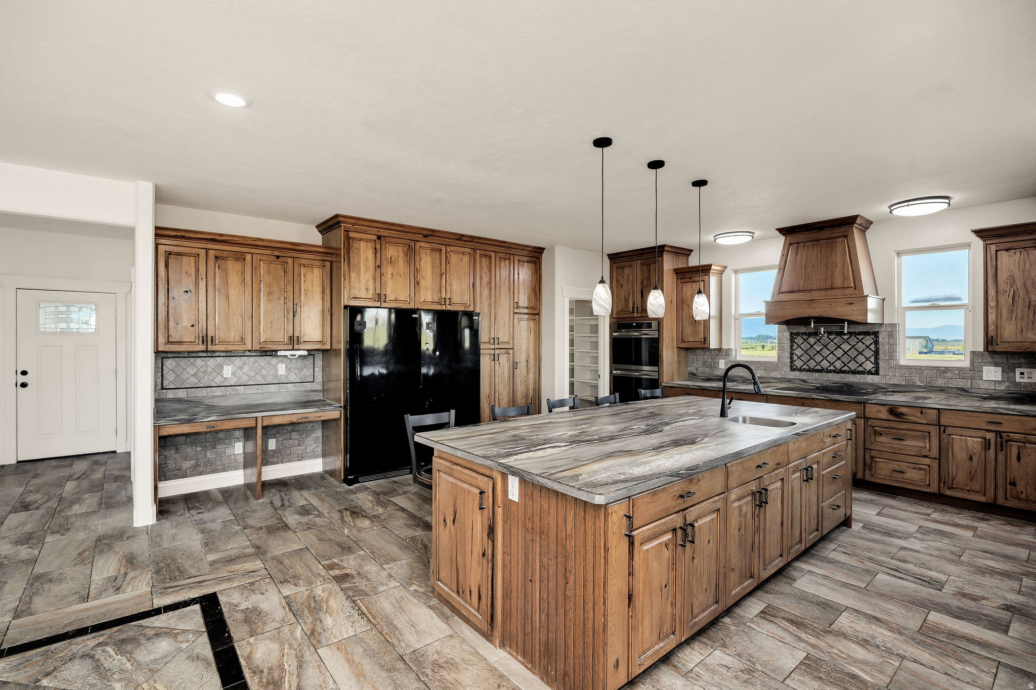 ESTANCIA SUBDIVISION - Residential