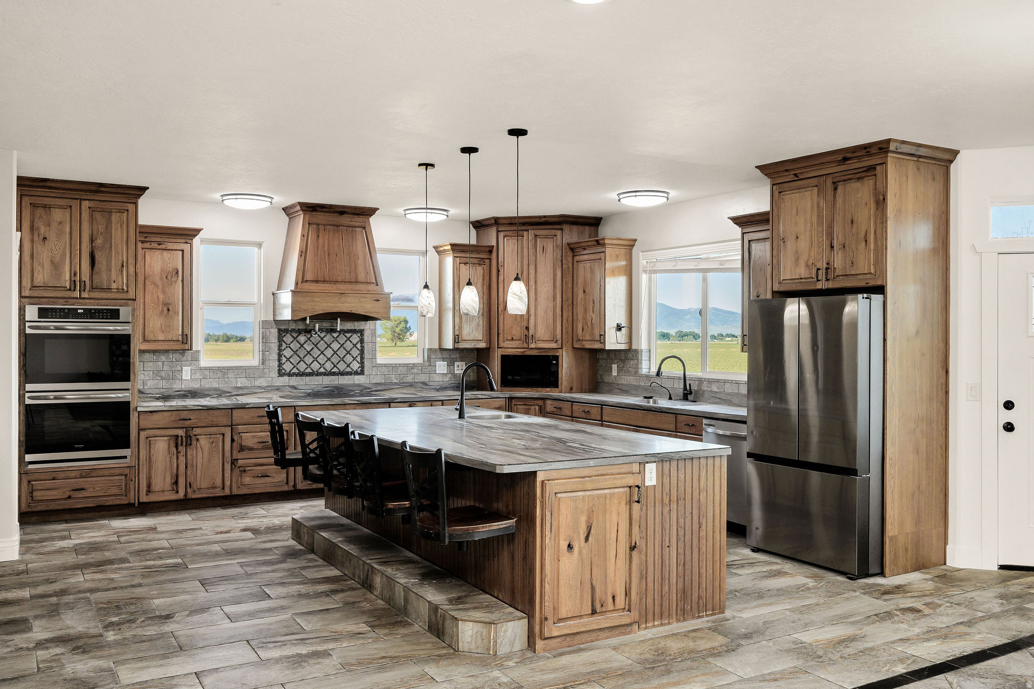 ESTANCIA SUBDIVISION - Residential