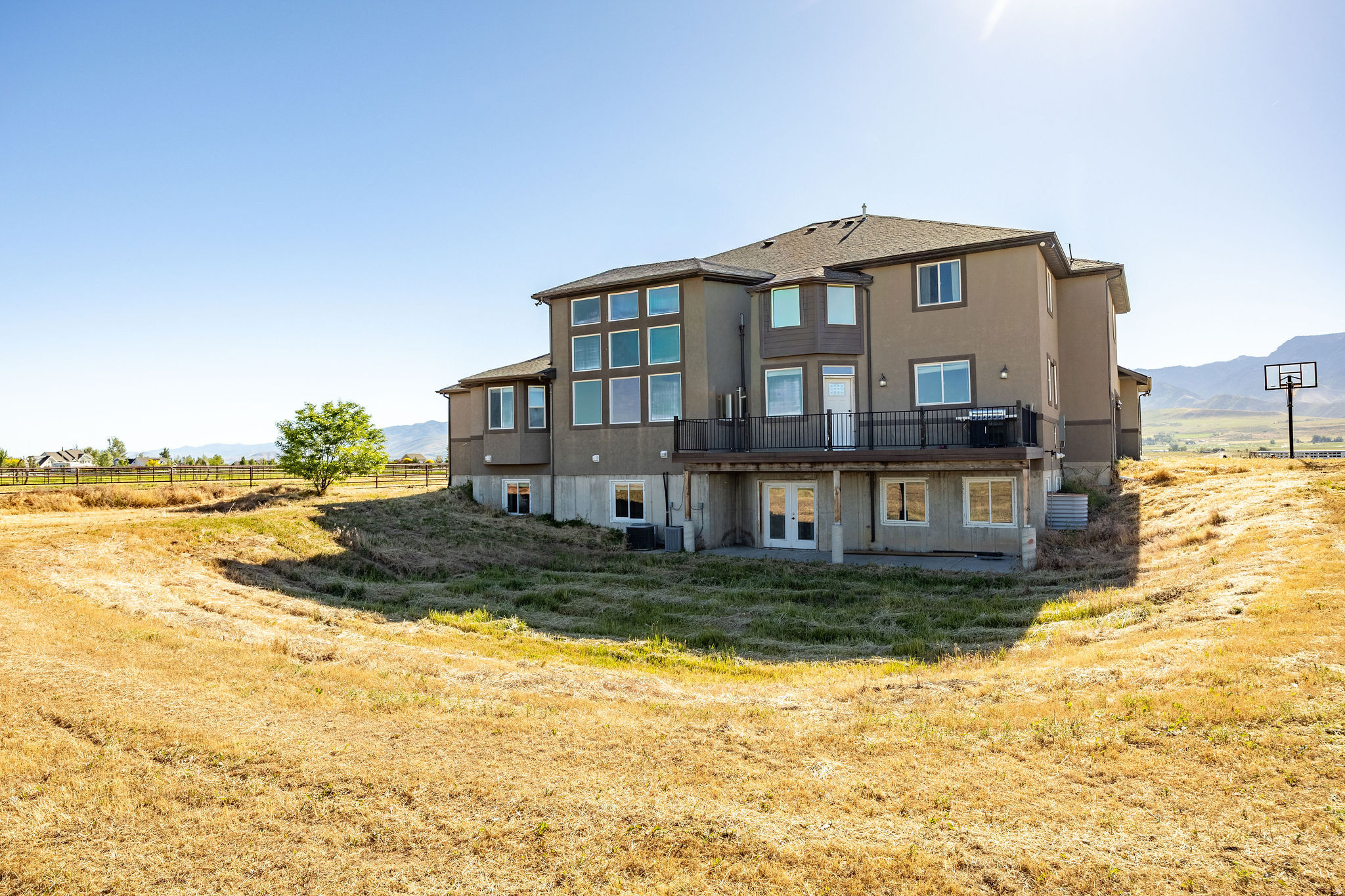 ESTANCIA SUBDIVISION - Residential