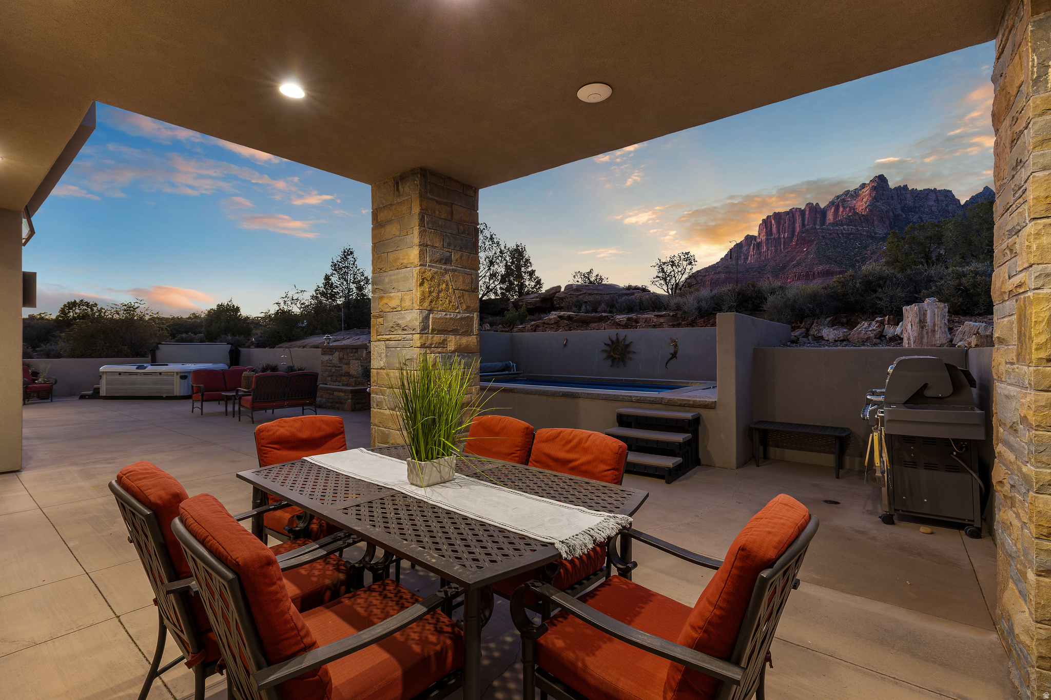 ANASAZI PLATEAU 2 - Residential