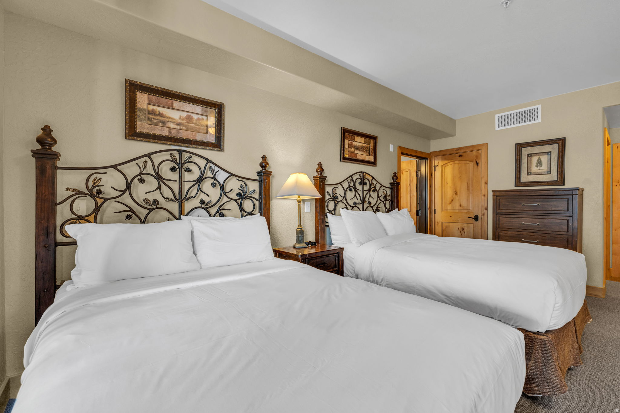 SILVERADO LODGE COND - Residential