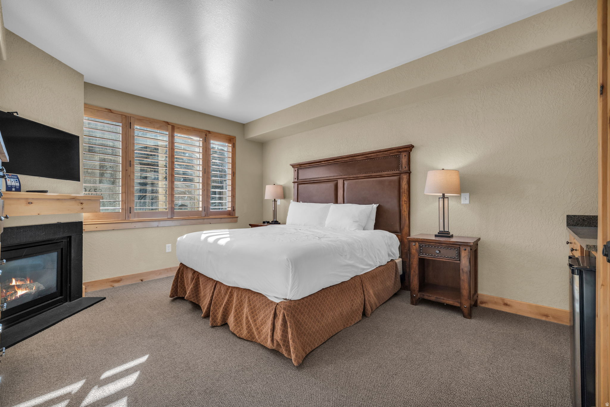 SILVERADO LODGE COND - Residential