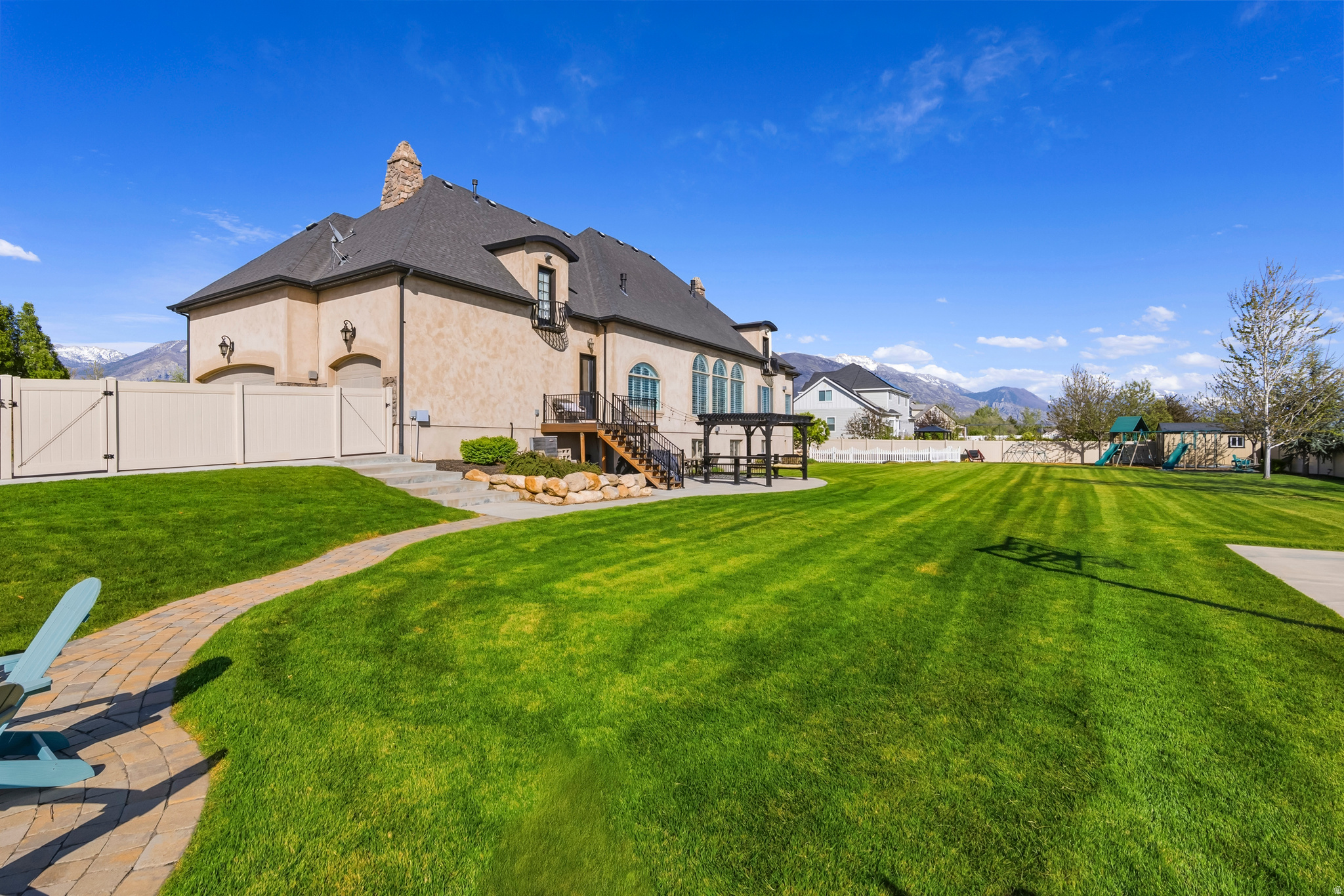 HORSESHOE BEND - Residential