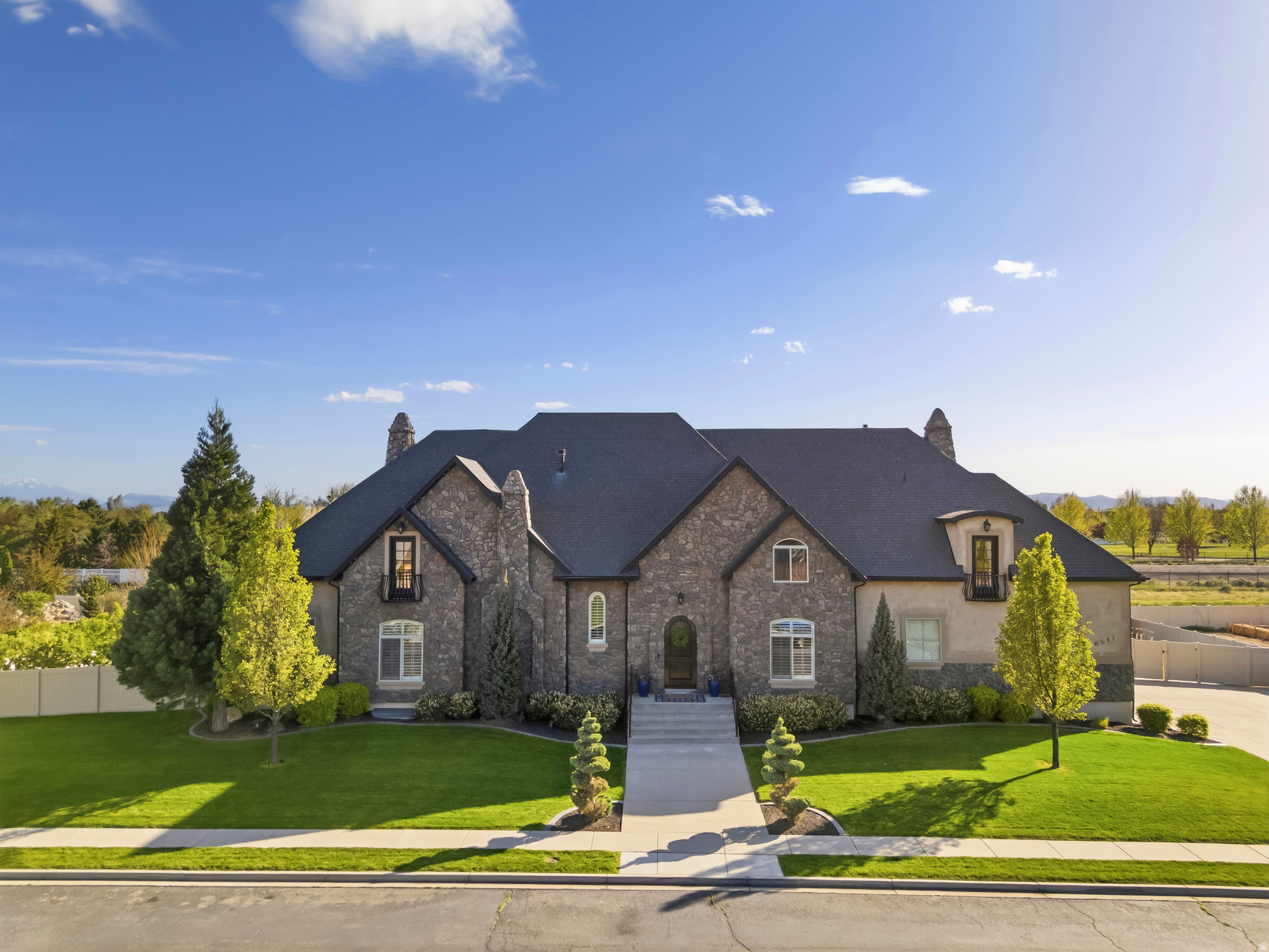 HORSESHOE BEND - Residential