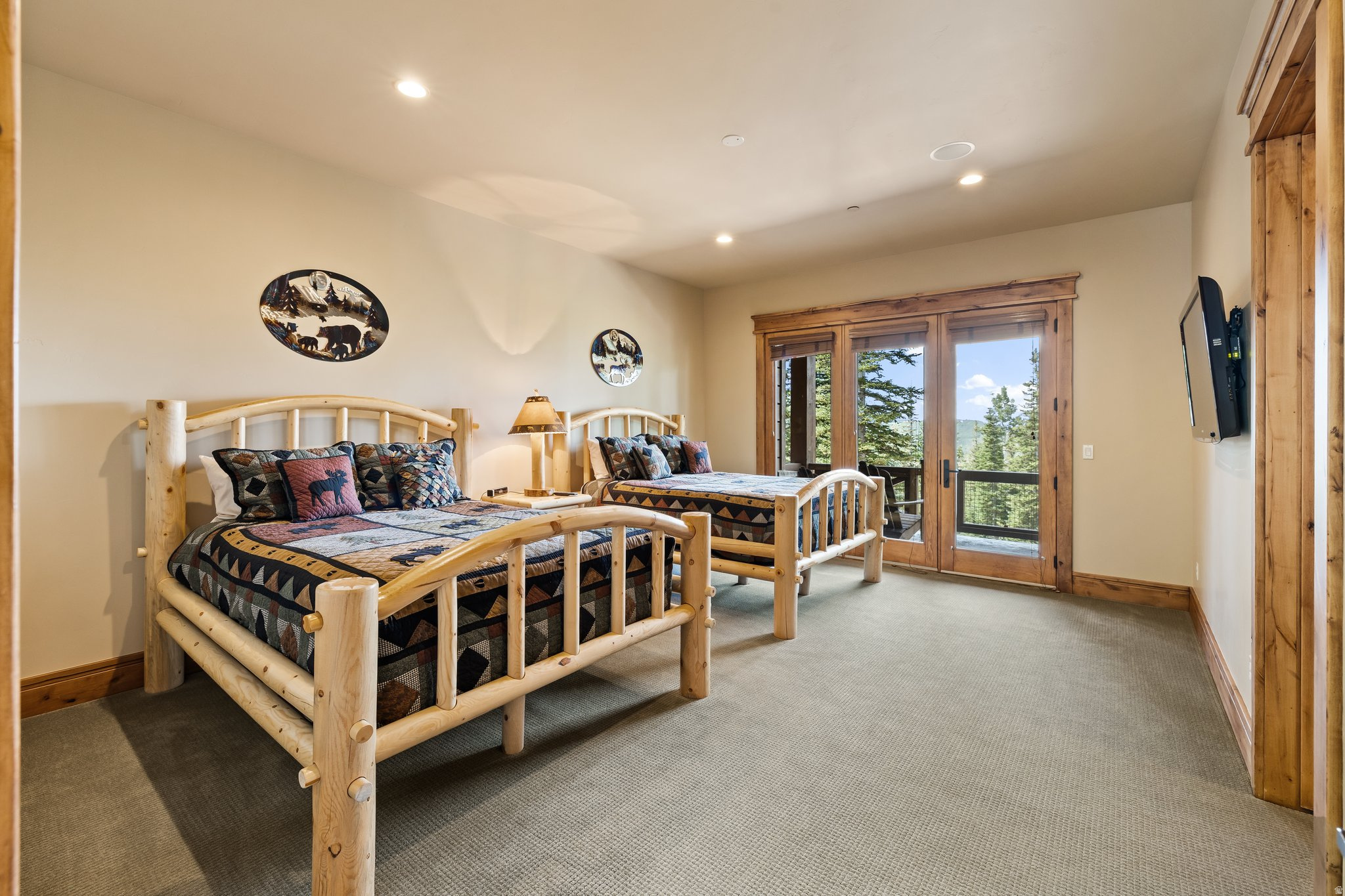 THE COLONY AT WHITE PINE CANYON - Residential