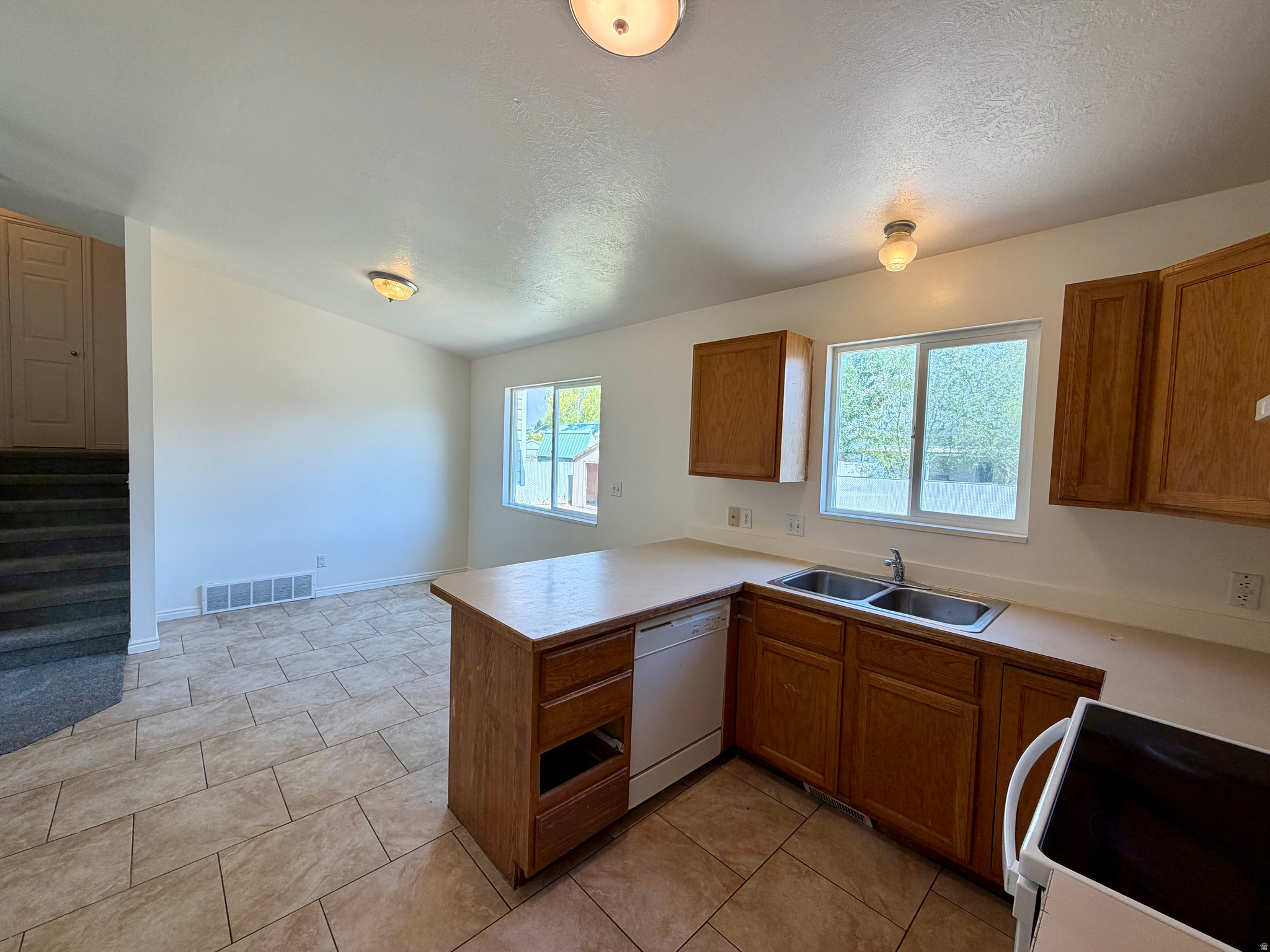 RIDGE - Residential