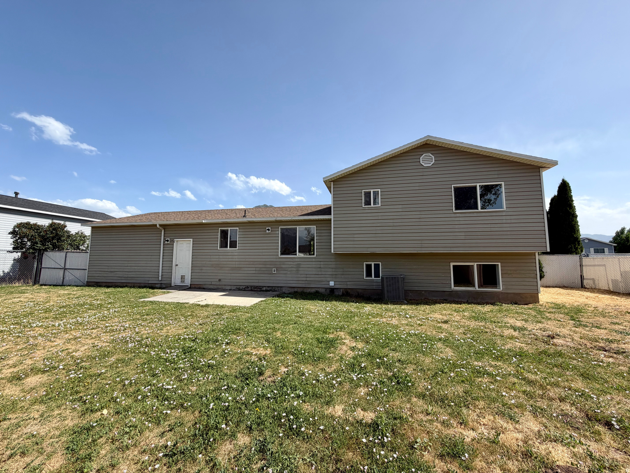 RIDGE - Residential