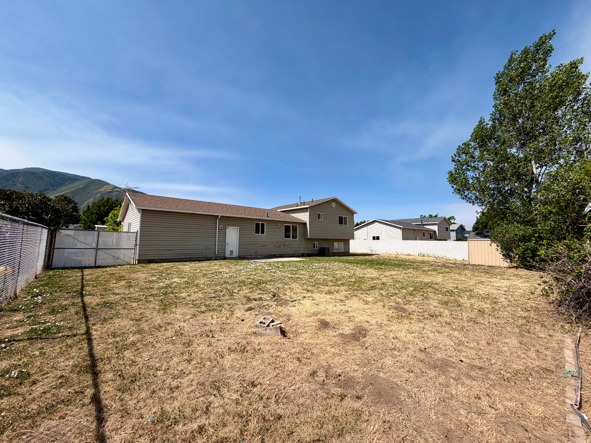 RIDGE - Residential