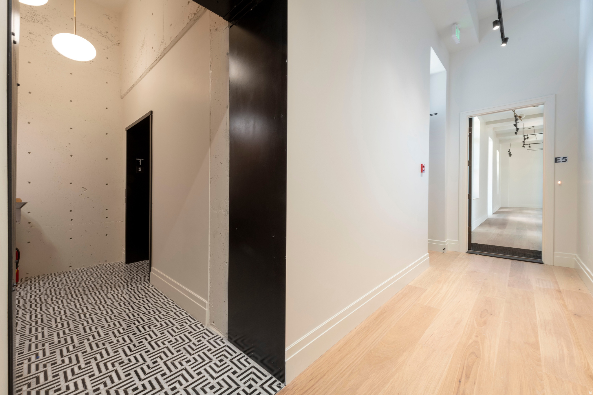 TELEGRAPH EXCHANGE - Residential