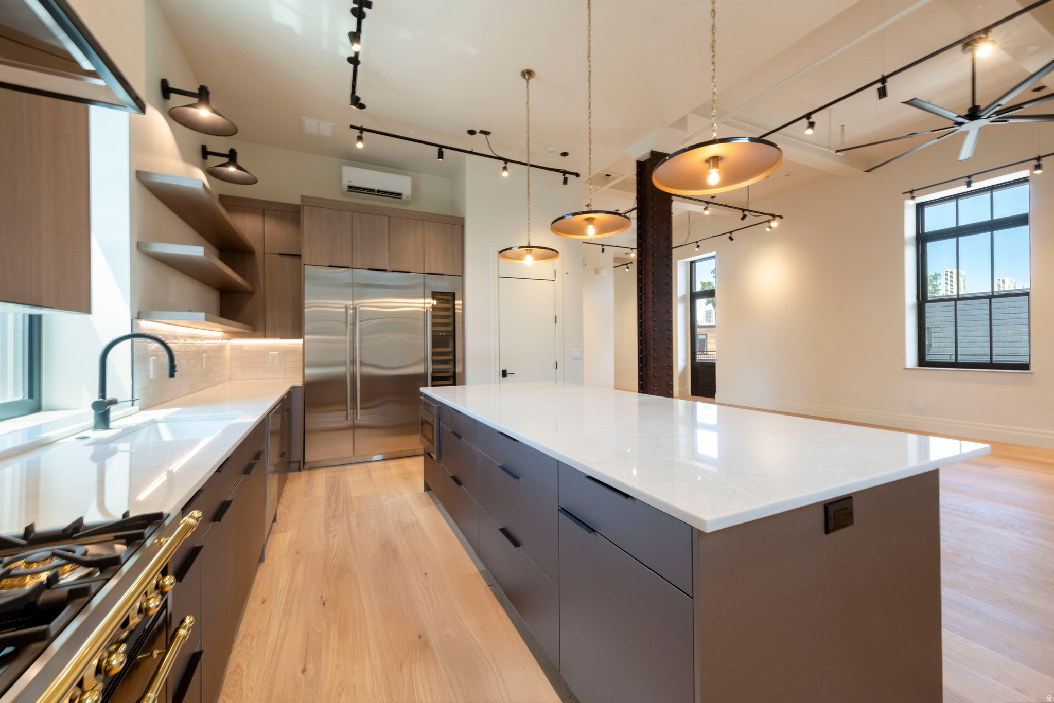 TELEGRAPH EXCHANGE - Residential