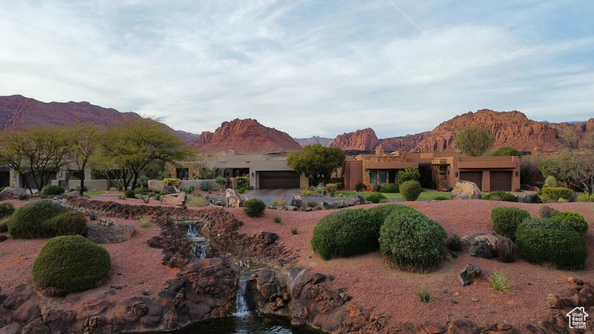 RESERVE OF ENTRADA SNOW CANYON PATIO HOMES - Residential