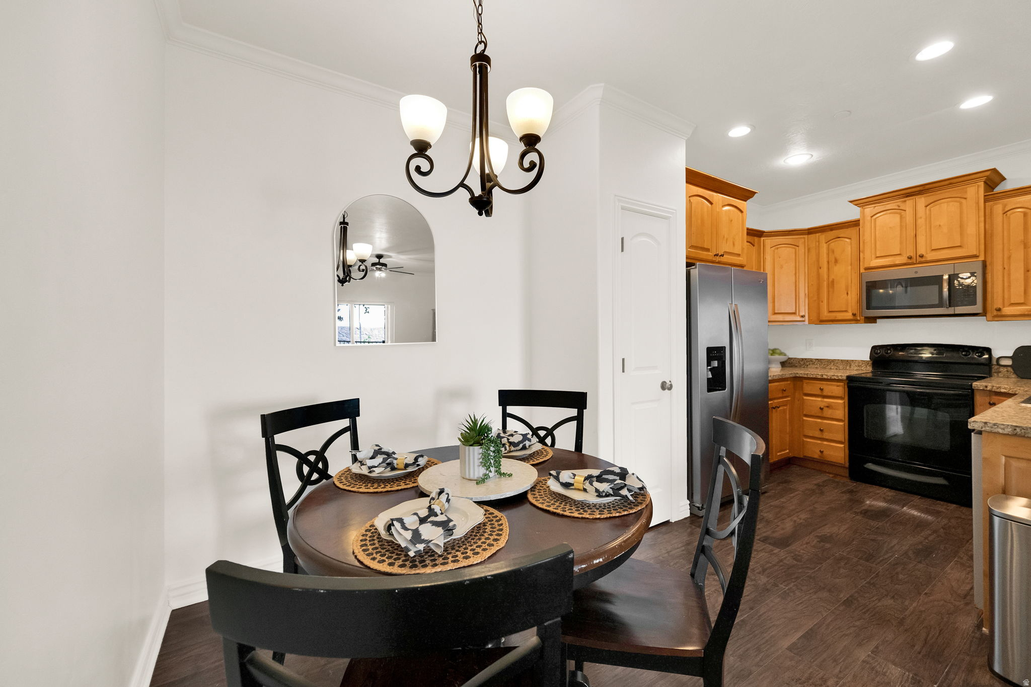 MAPLEWOOD - Residential