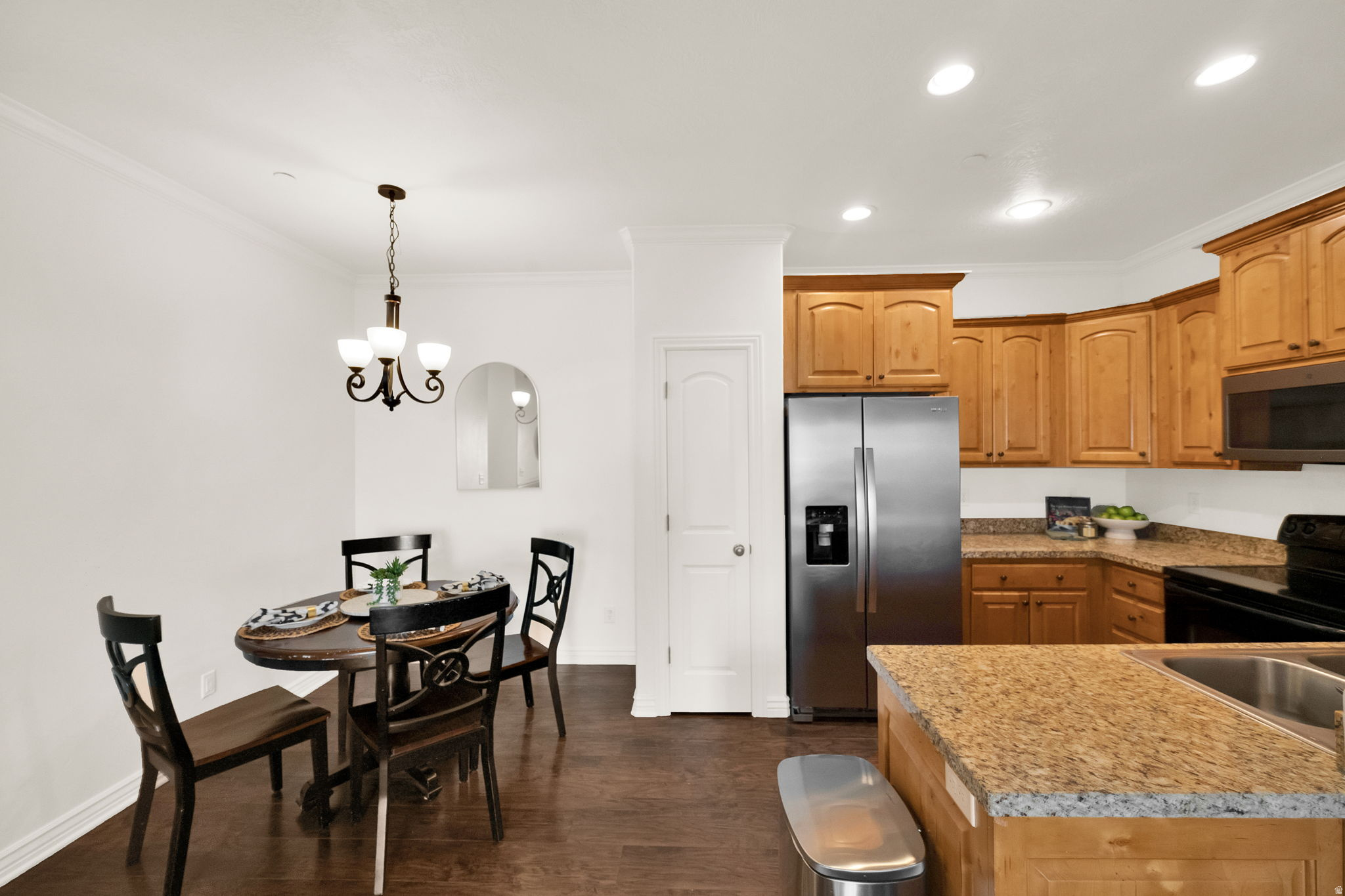 MAPLEWOOD - Residential