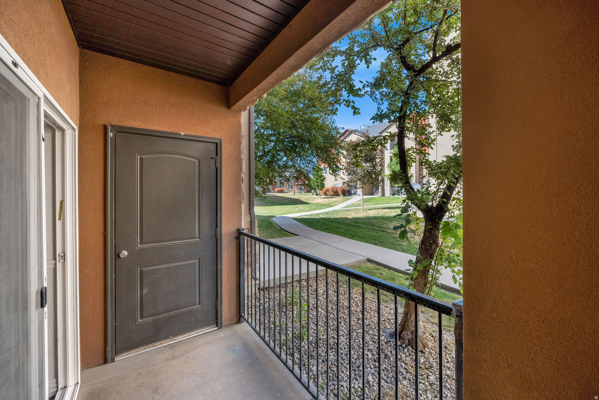 MAPLEWOOD - Residential