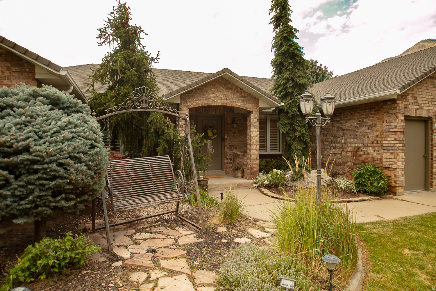 HERITAGE GROVE - Residential