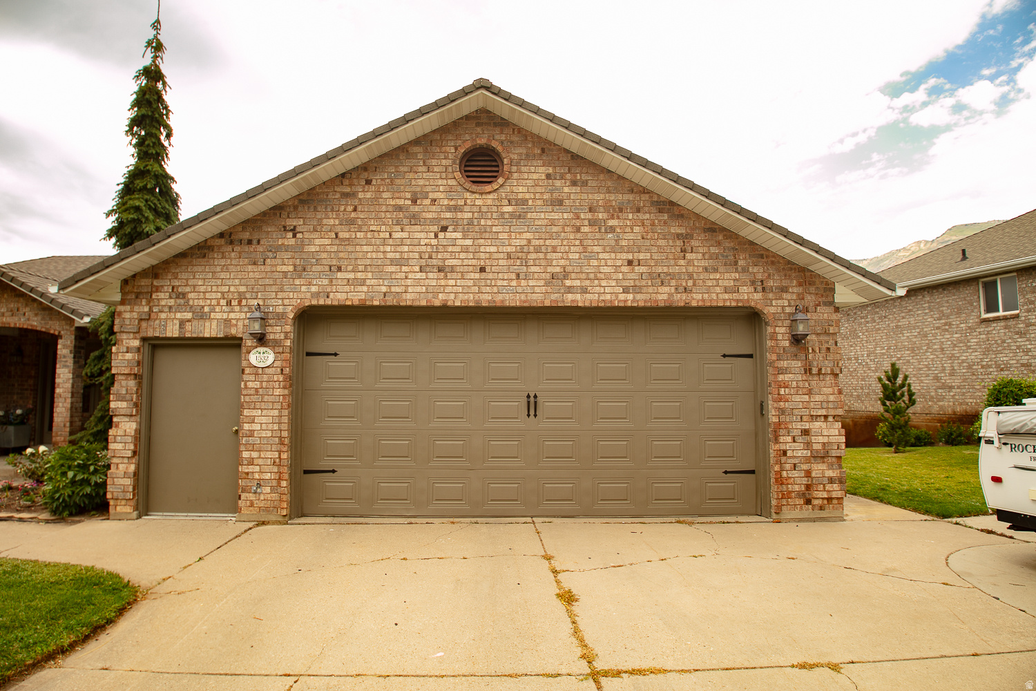 HERITAGE GROVE - Residential