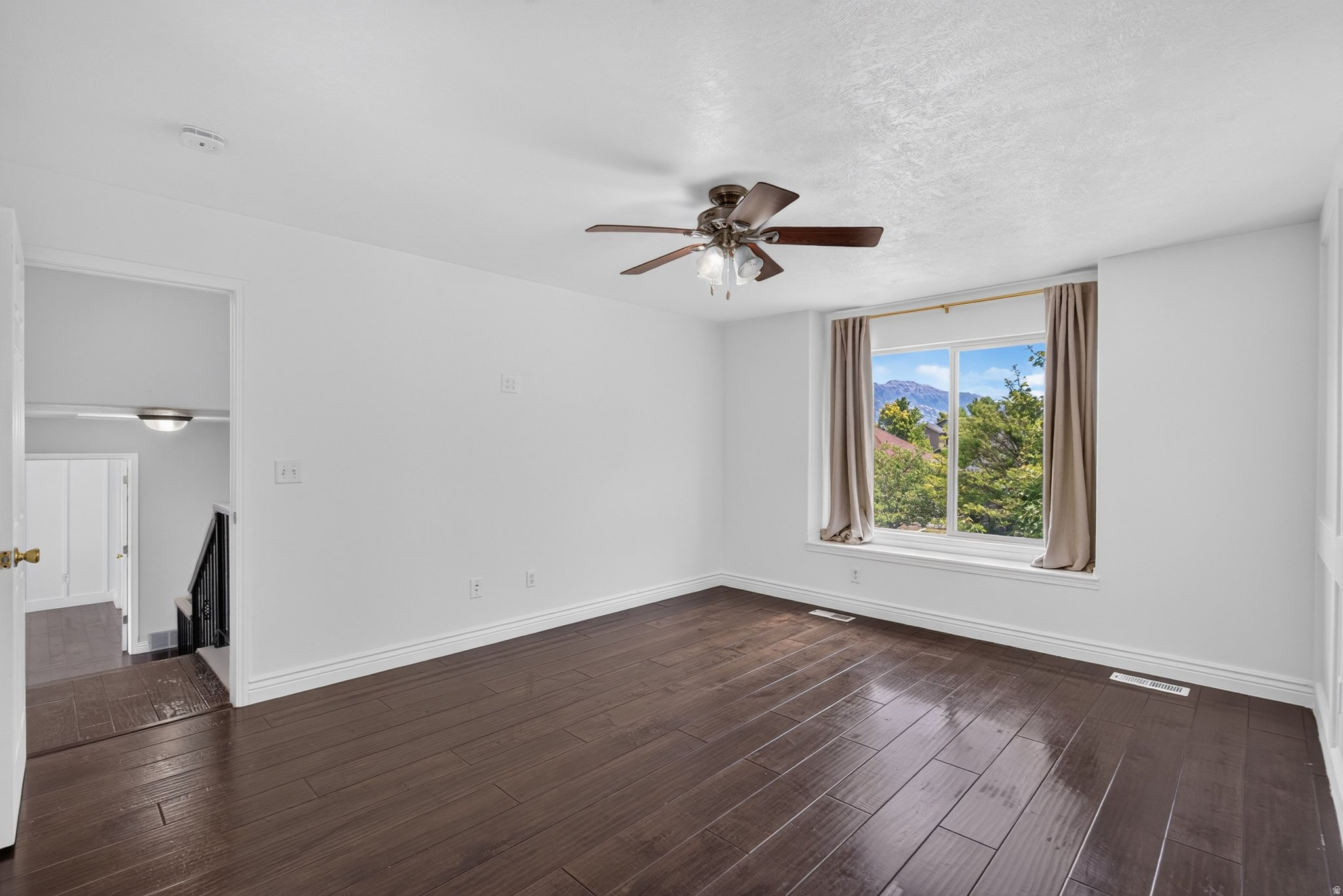 POINTE MEADOWS PHASE VIII - Residential