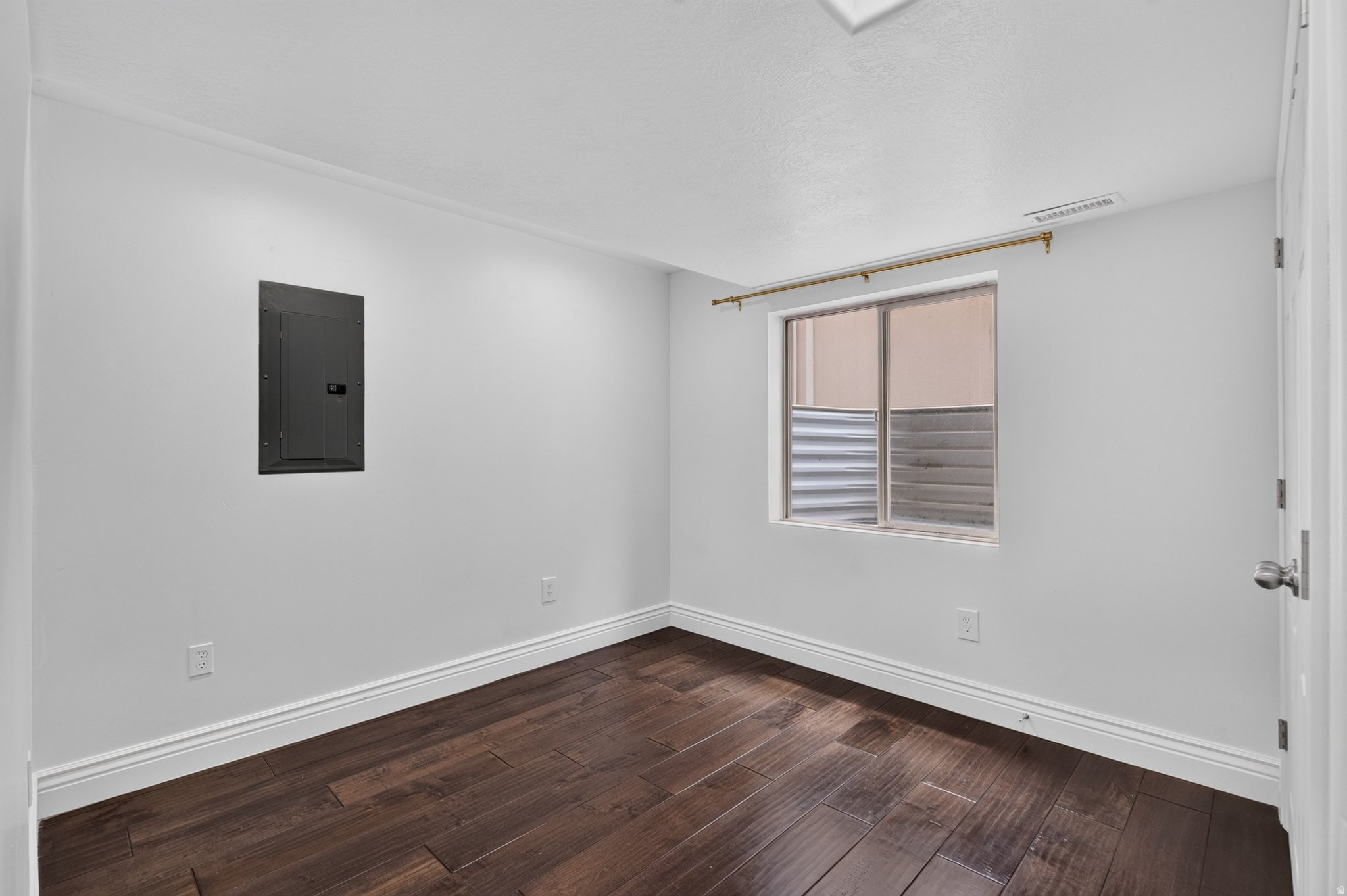POINTE MEADOWS PHASE VIII - Residential