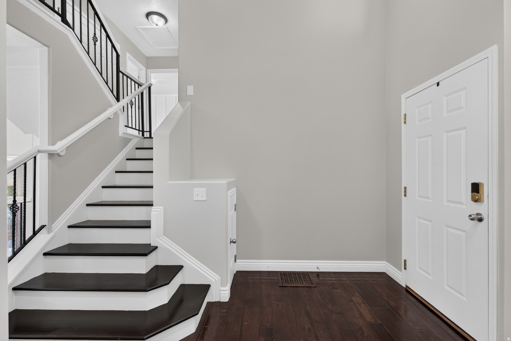 POINTE MEADOWS PHASE VIII - Residential