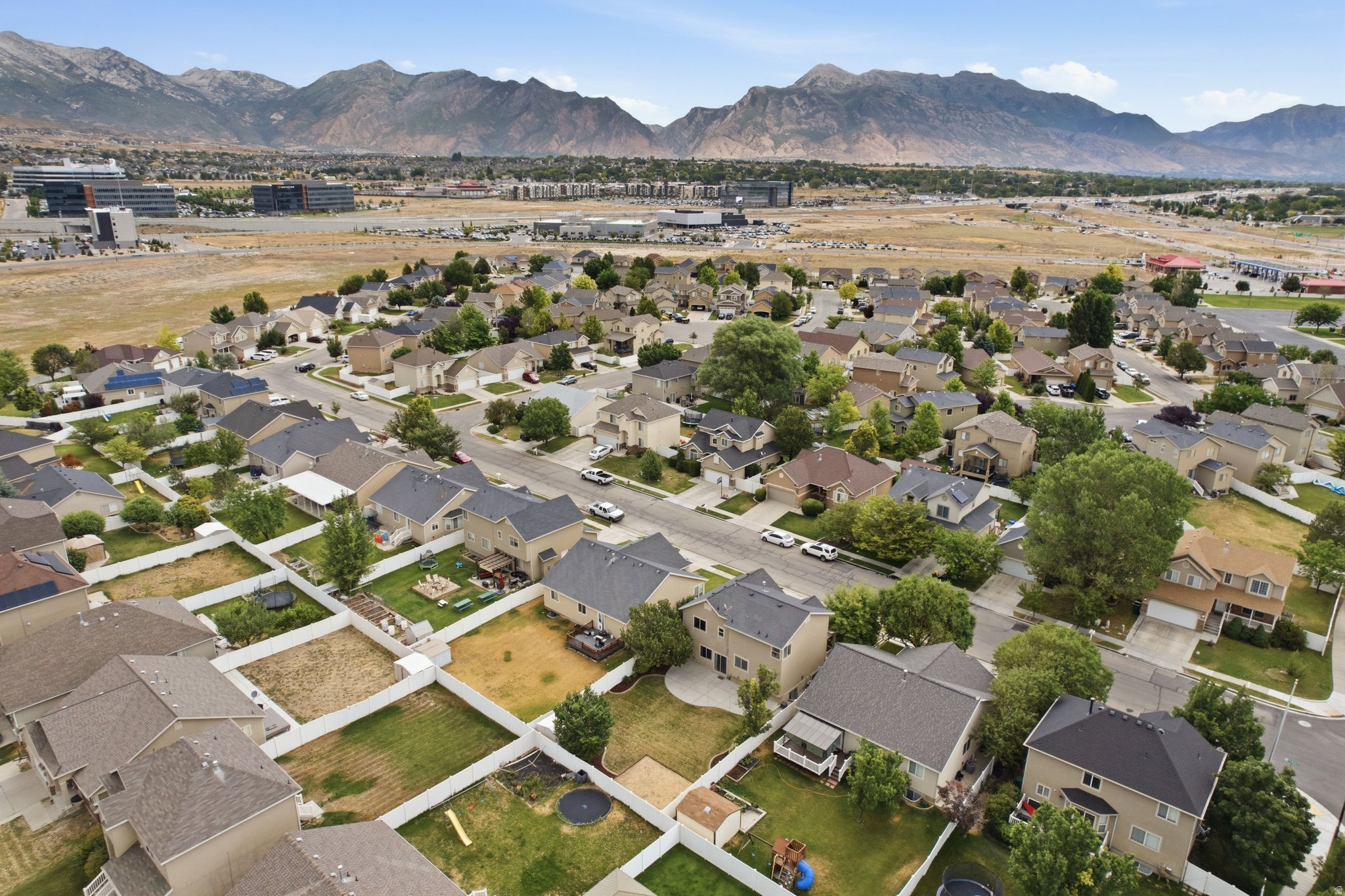 POINTE MEADOWS PHASE VIII - Residential