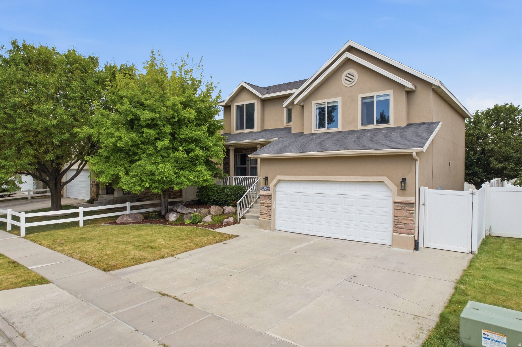 POINTE MEADOWS PHASE VIII - Residential