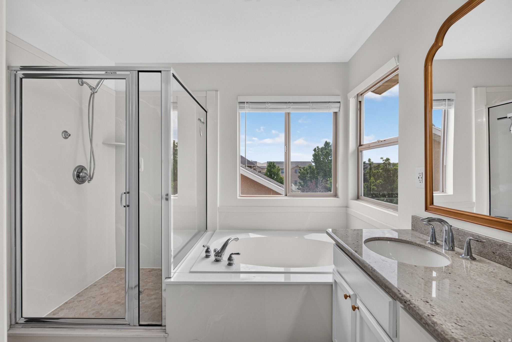 POINTE MEADOWS PHASE VIII - Residential