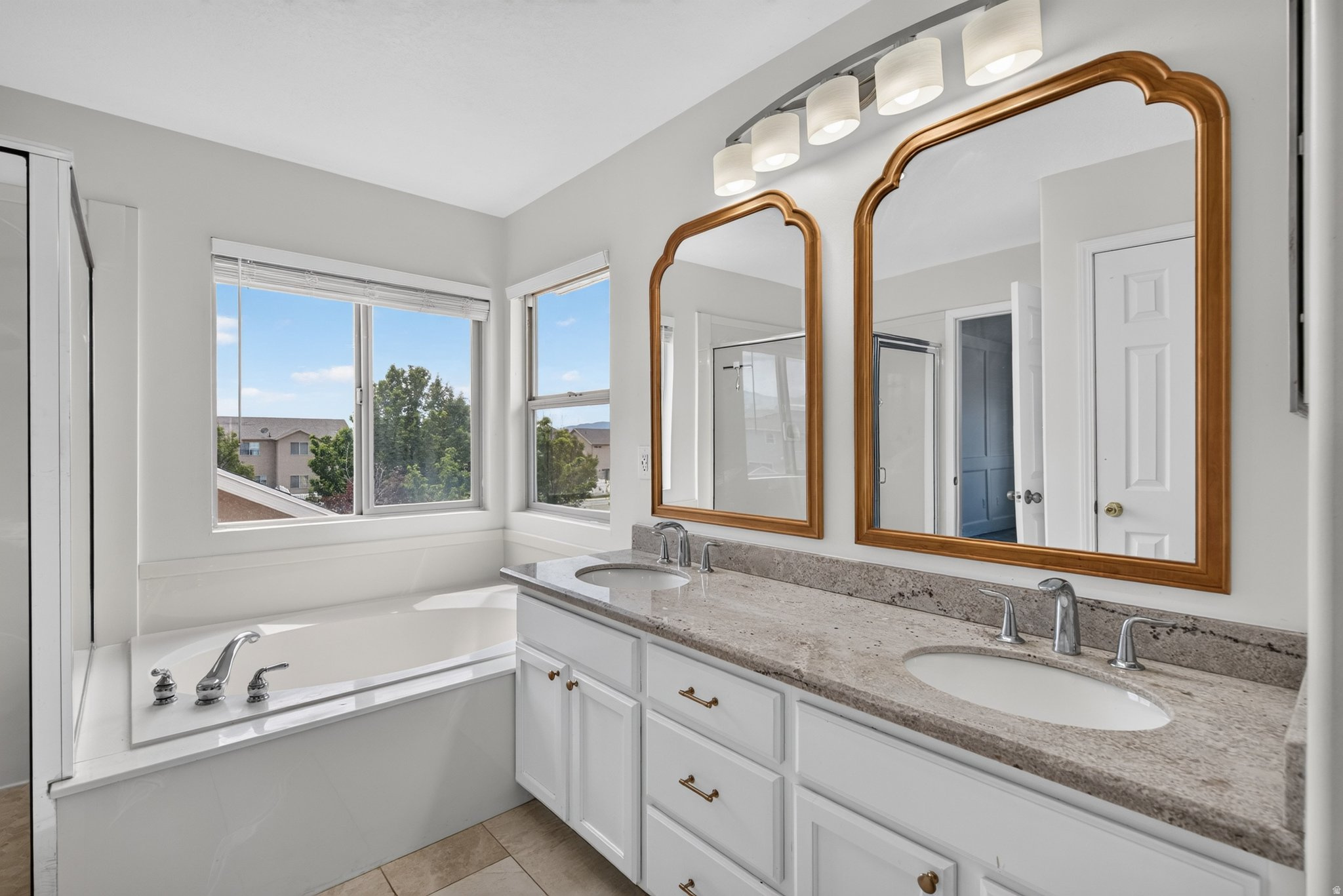 POINTE MEADOWS PHASE VIII - Residential