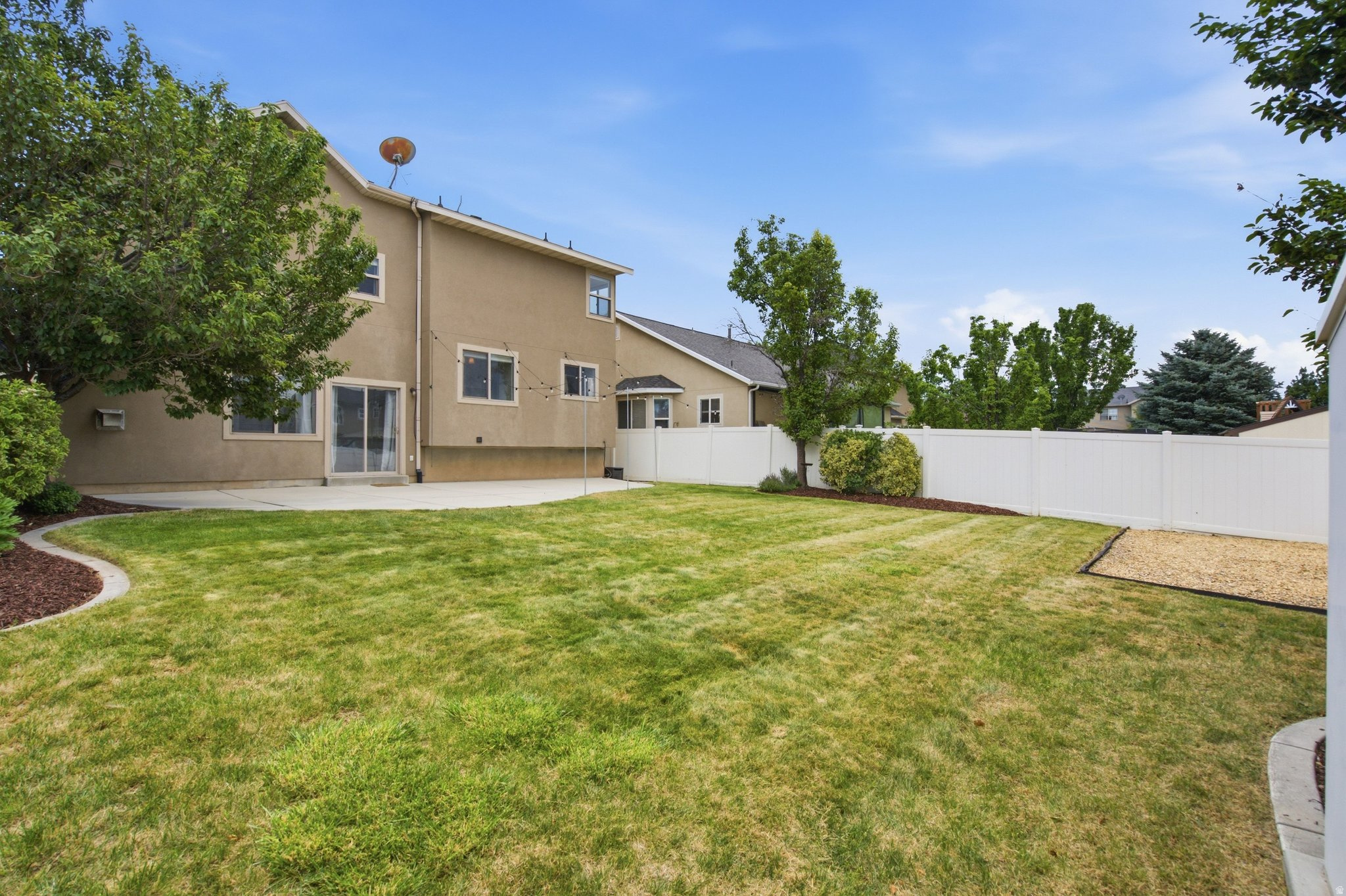 POINTE MEADOWS PHASE VIII - Residential