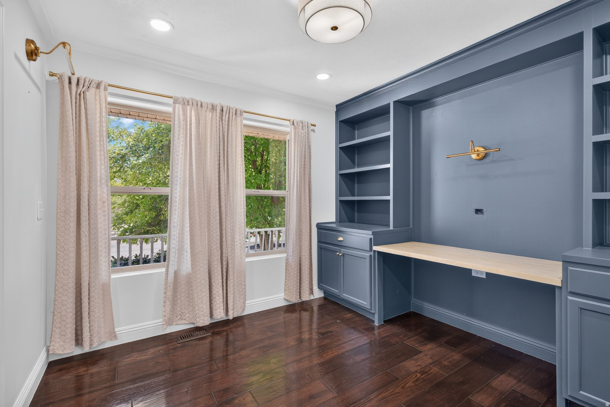 POINTE MEADOWS PHASE VIII - Residential