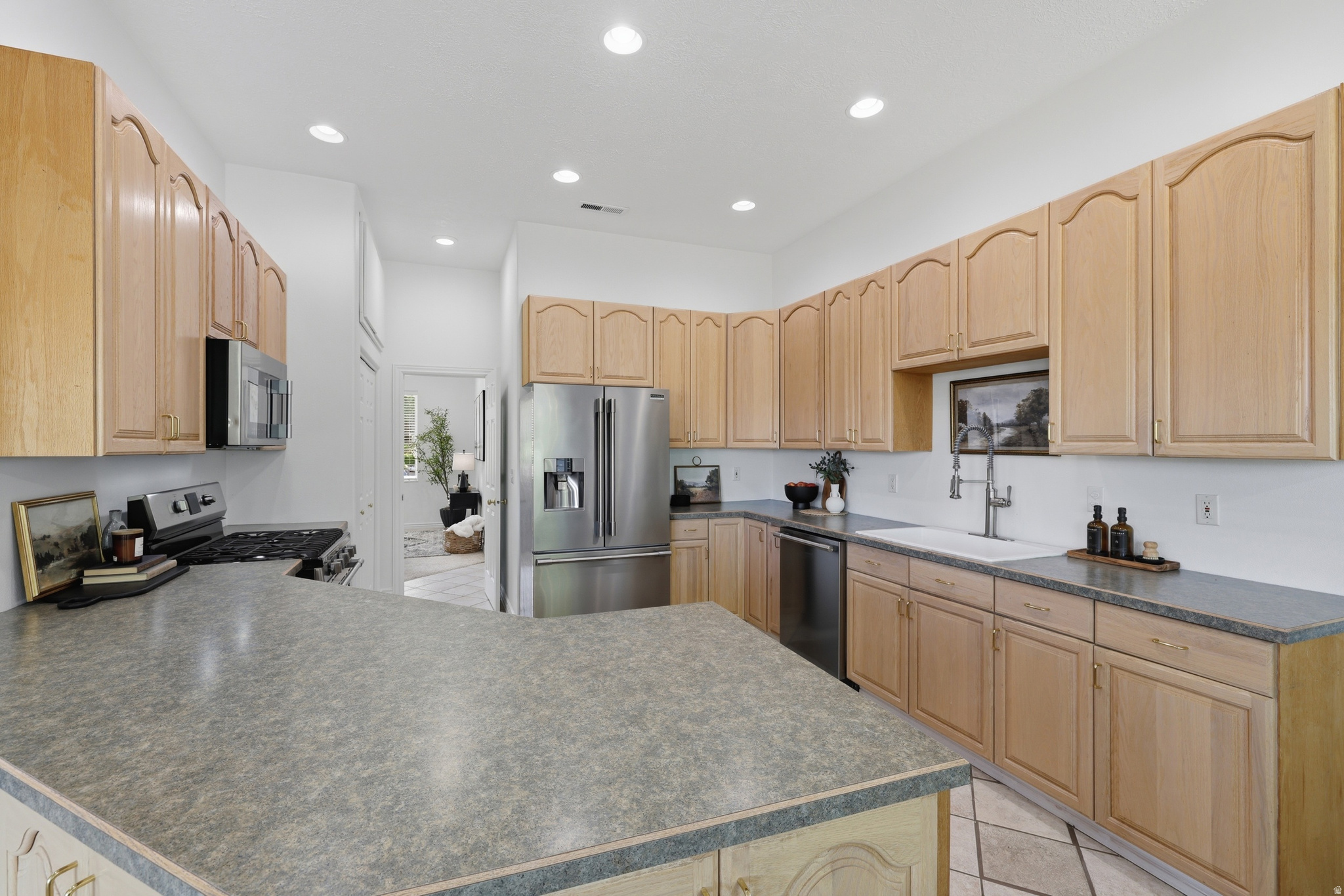 MAJESTIC VIEW 1 - Residential
