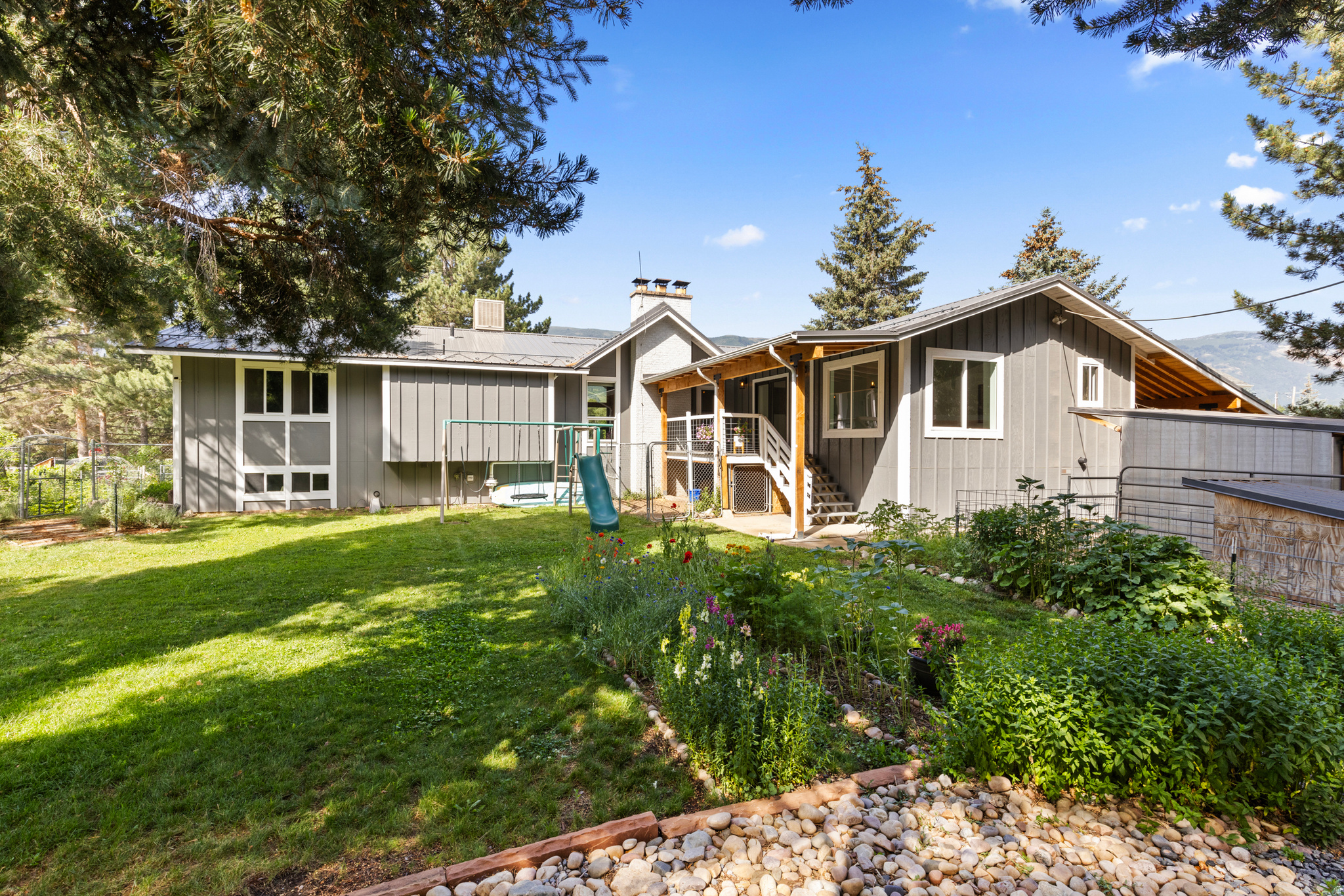 EDEN HILLS - Residential