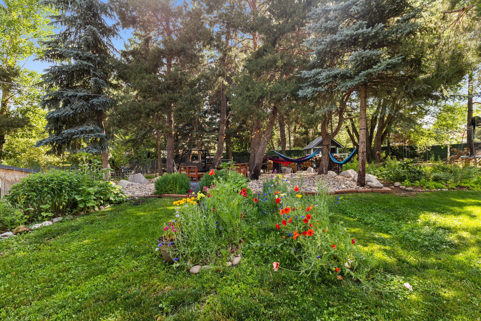 EDEN HILLS - Residential