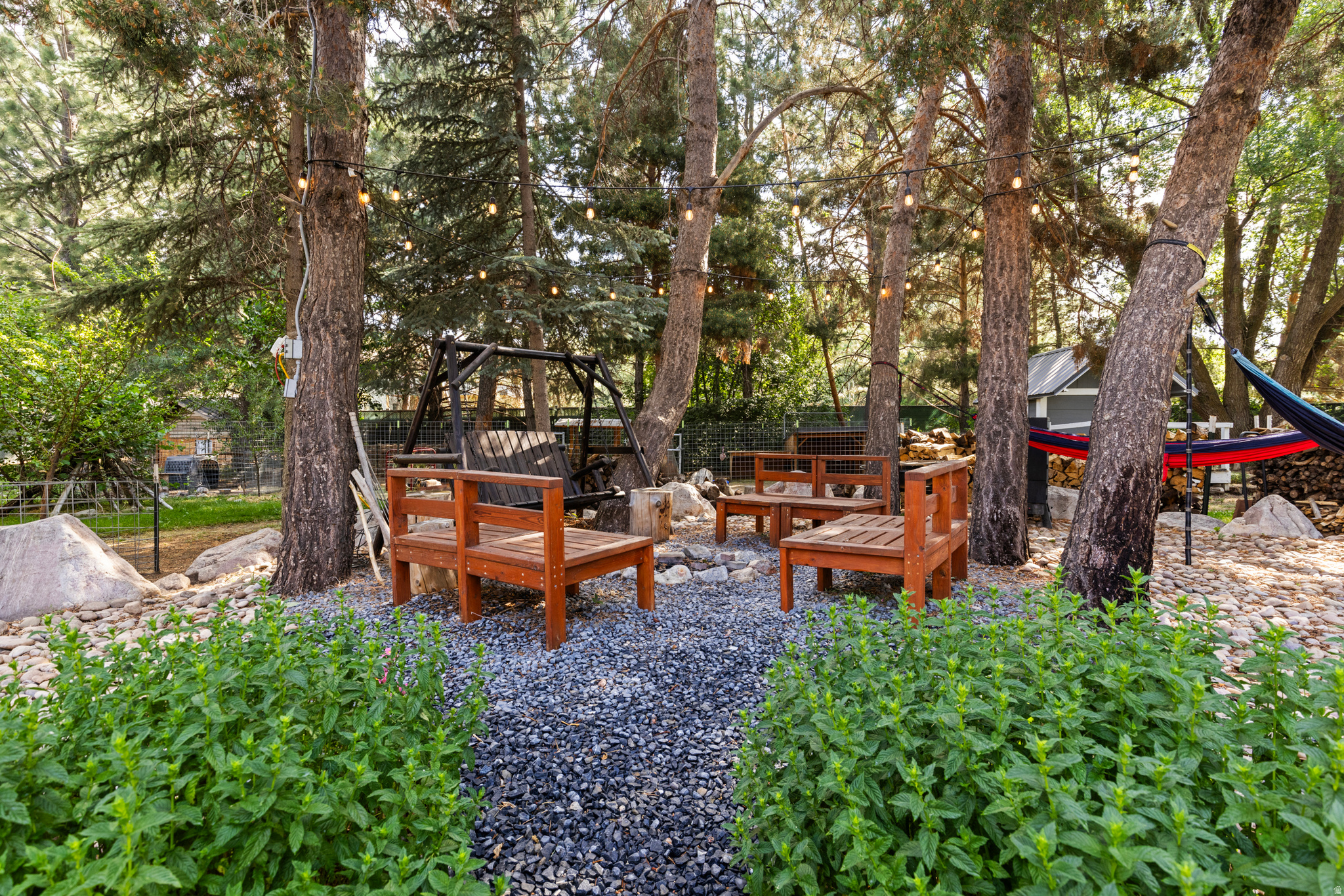 EDEN HILLS - Residential