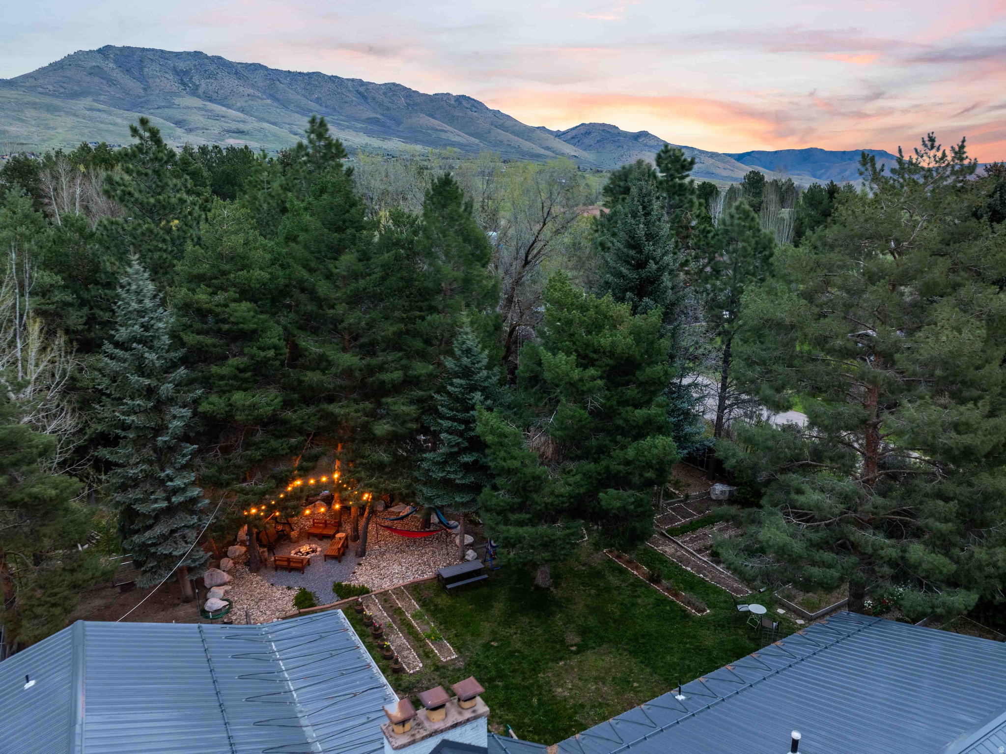 EDEN HILLS - Residential