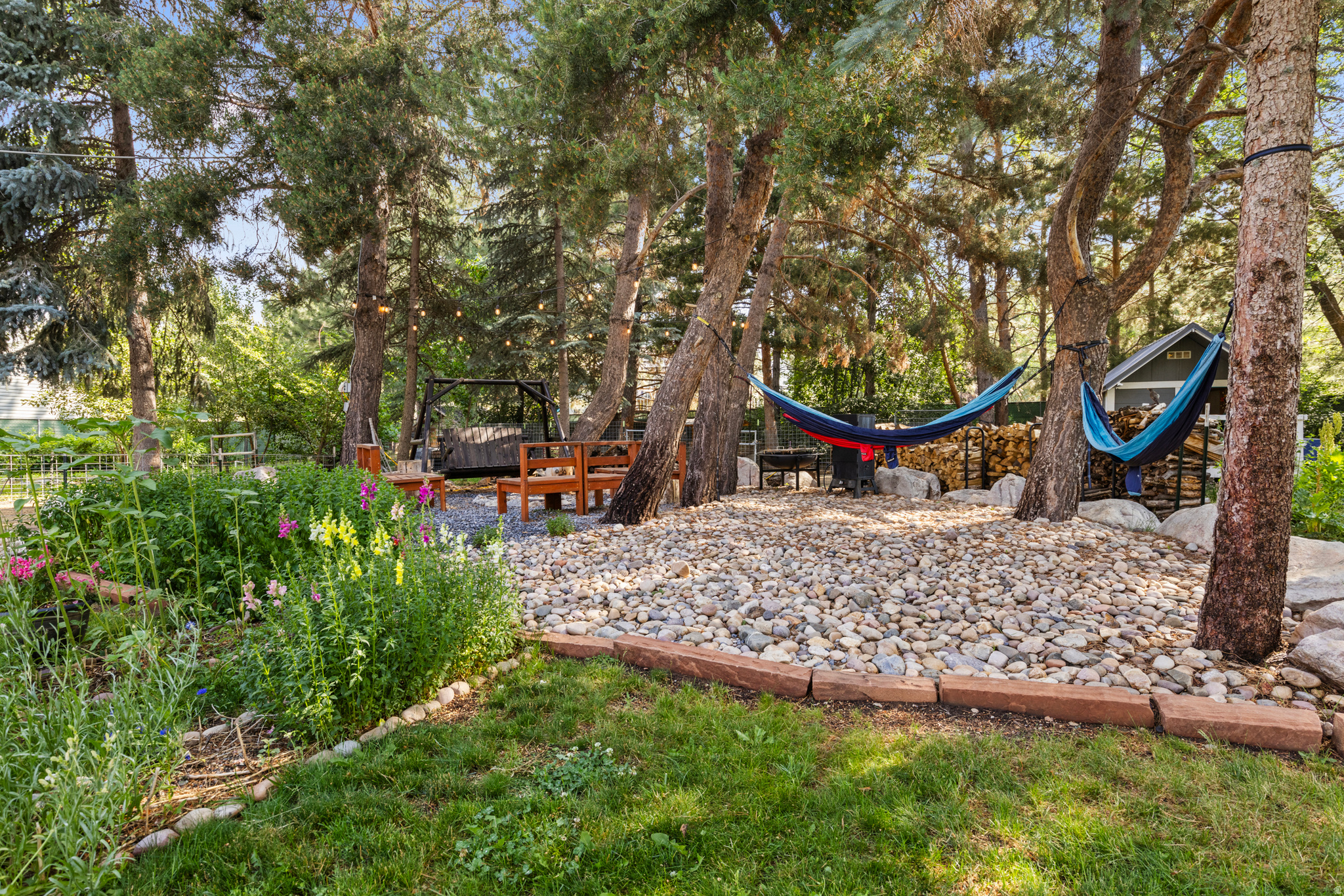 EDEN HILLS - Residential
