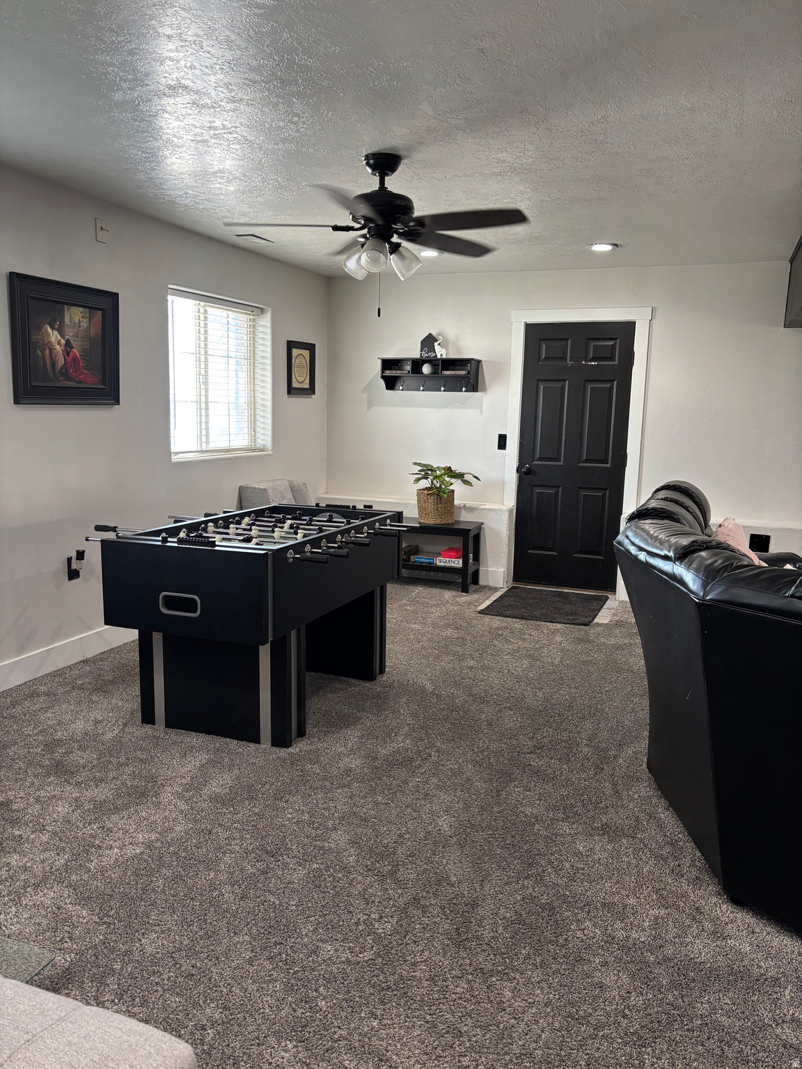 COUNTRY ESTATES - Residential