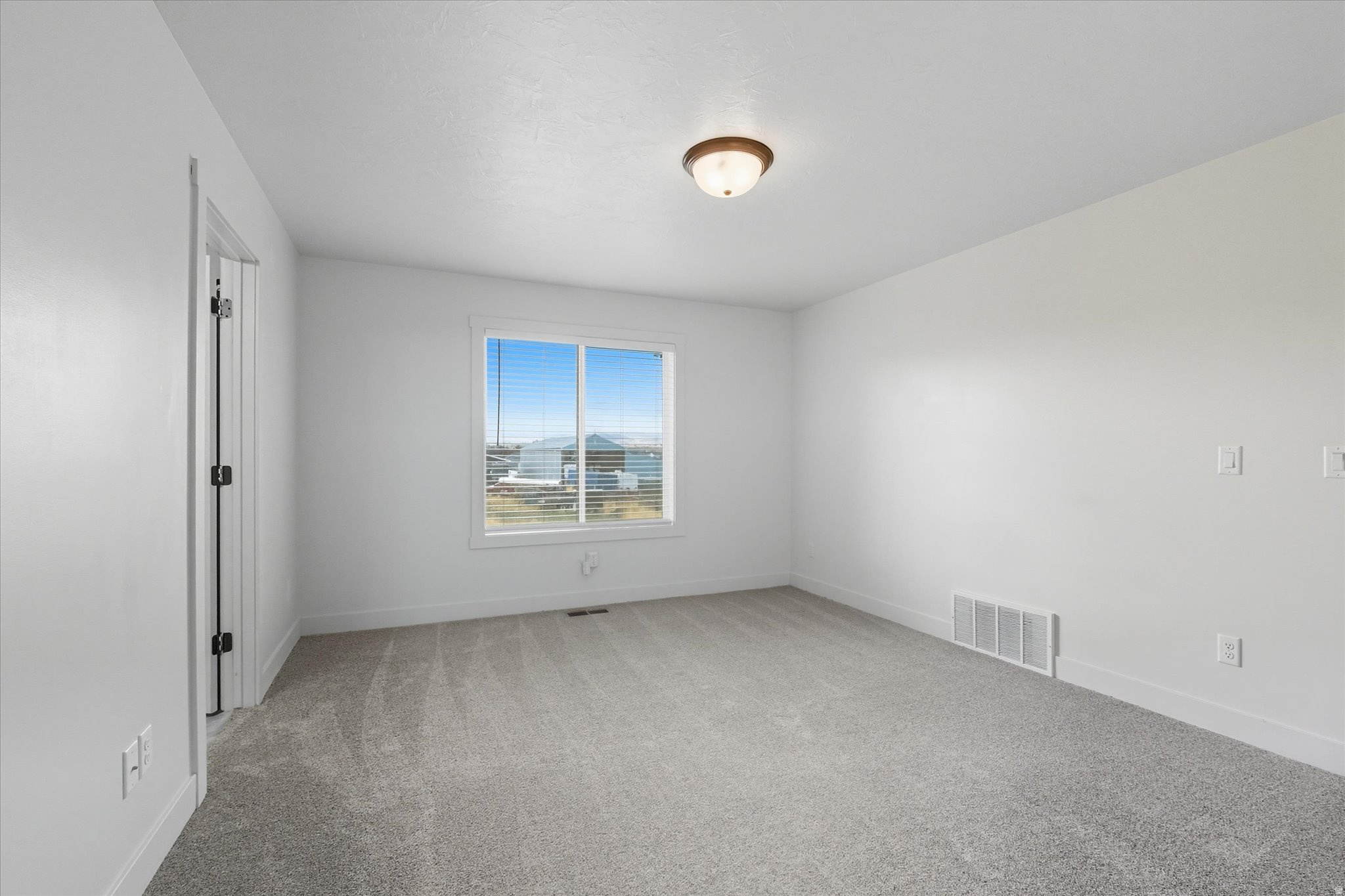 LYNN LINDLEY MINI SUBDIVISION - Residential