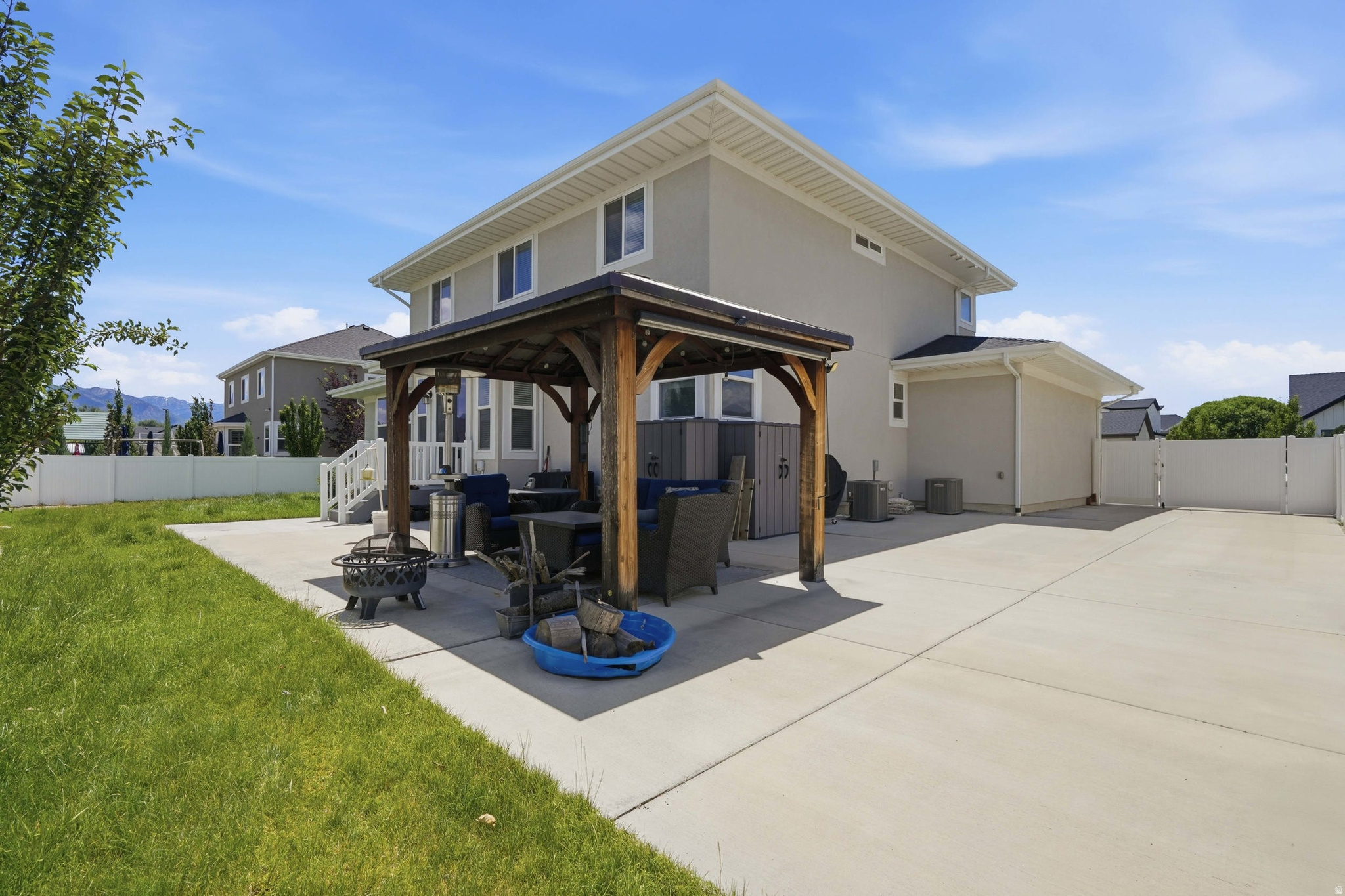 MURRAY COVE 327 - Residential