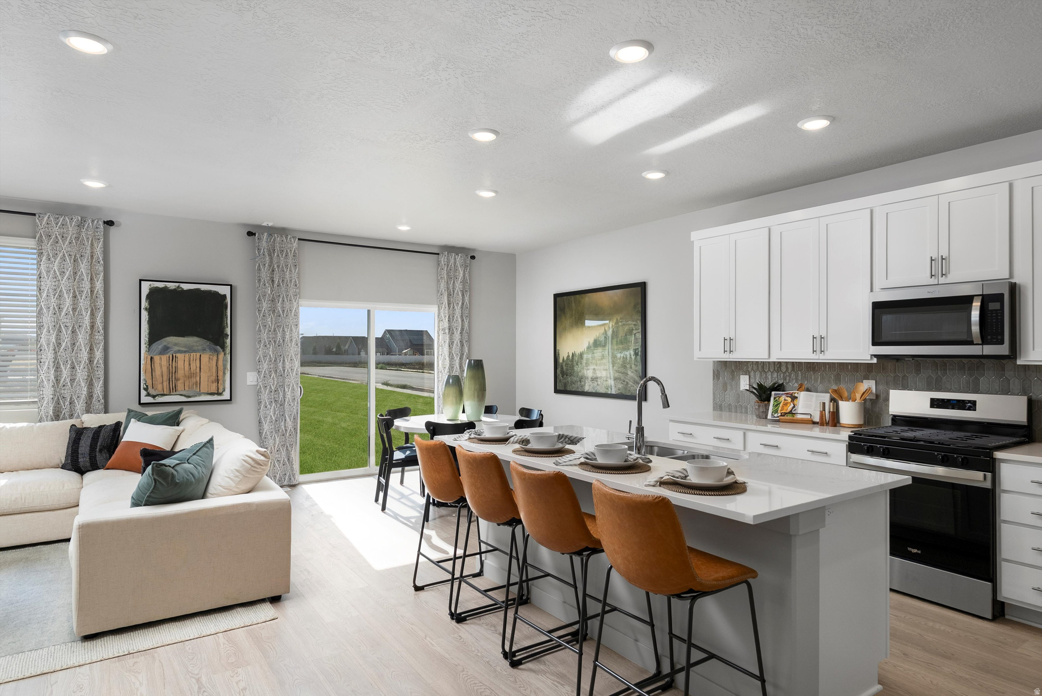 STRATTON ACRES - Residential