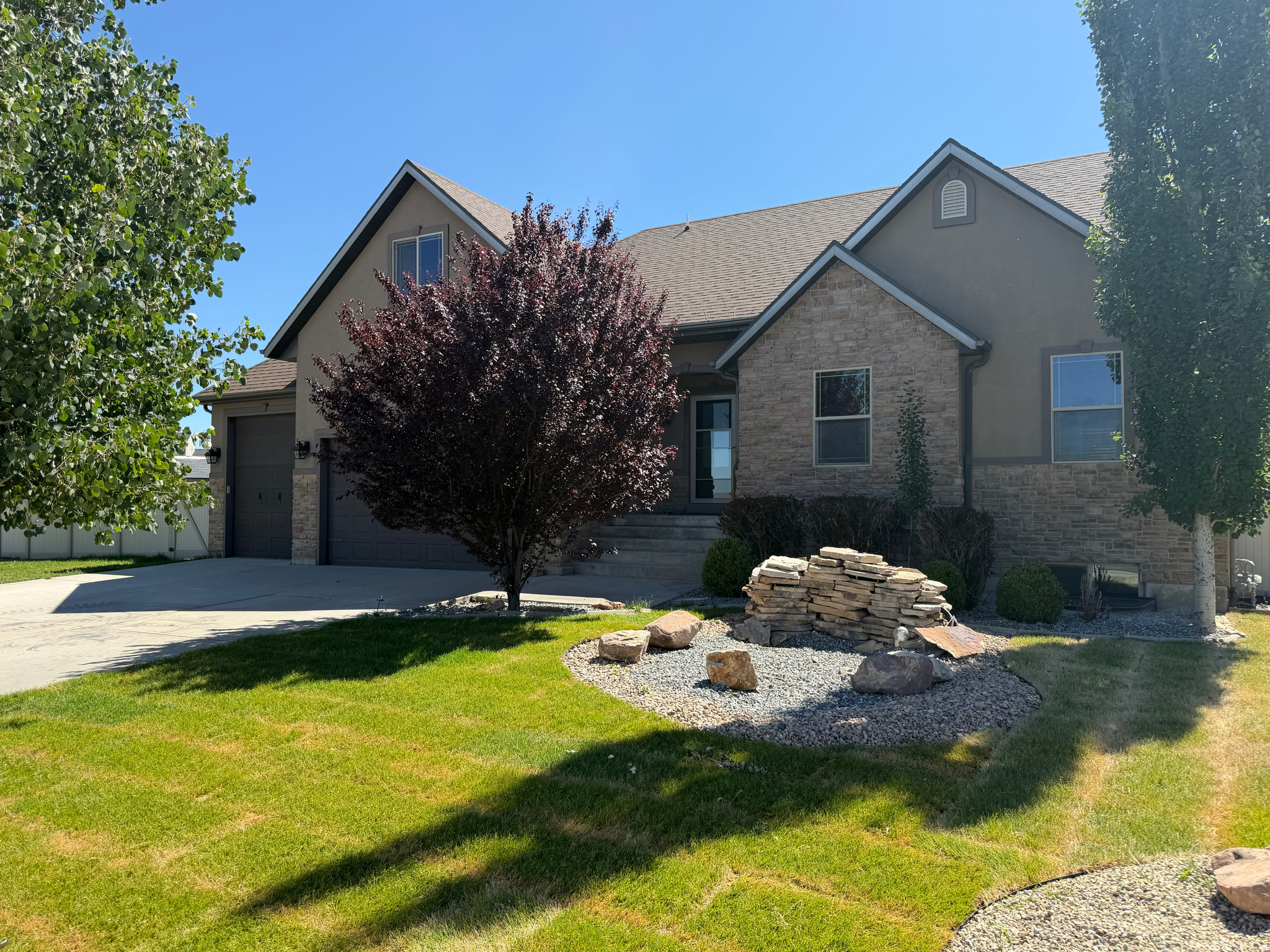 RANCH MEADOWS - Residential