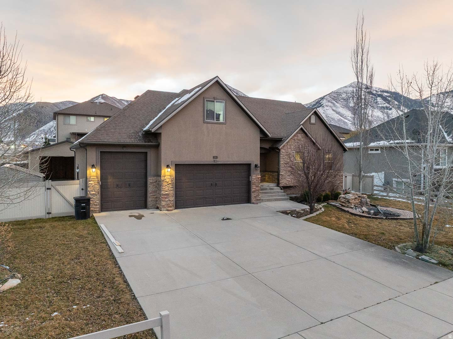 RANCH MEADOWS - Residential