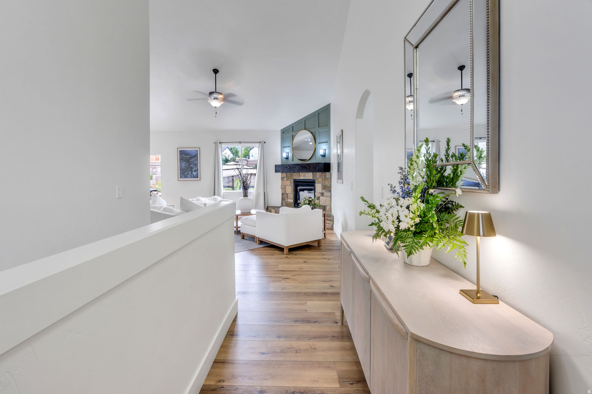 MOUNT LOAFER VIEW - Residential