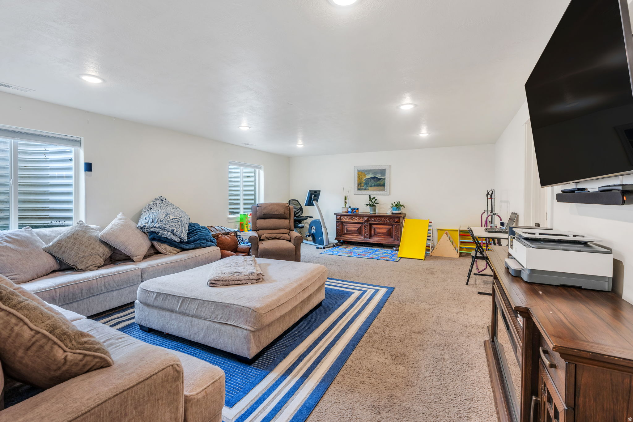 MOUNT LOAFER VIEW - Residential