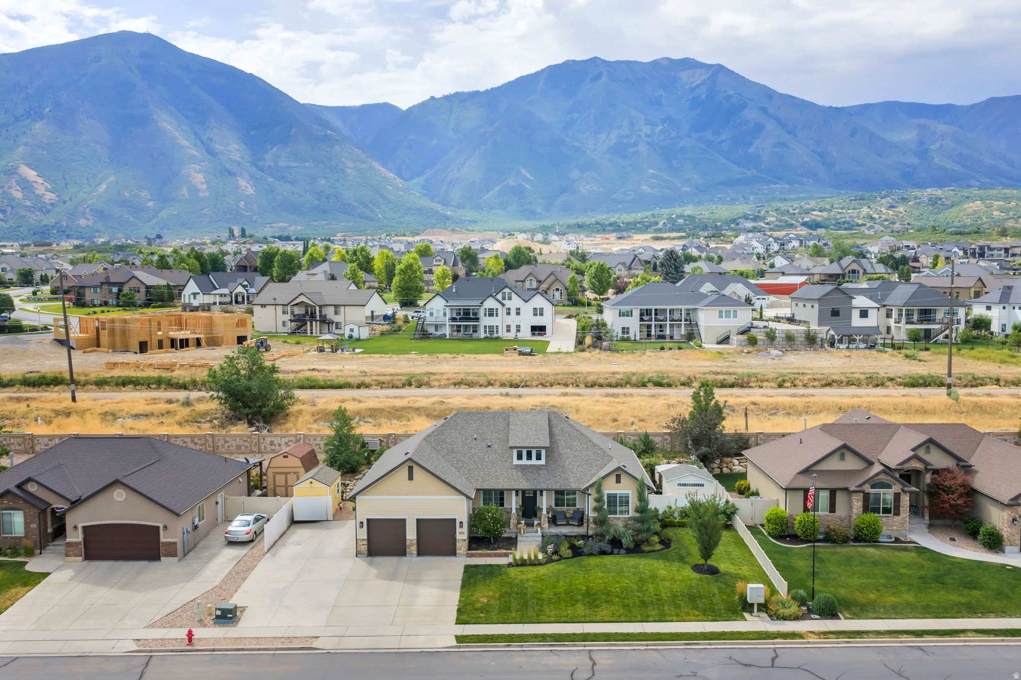 MOUNT LOAFER VIEW - Residential
