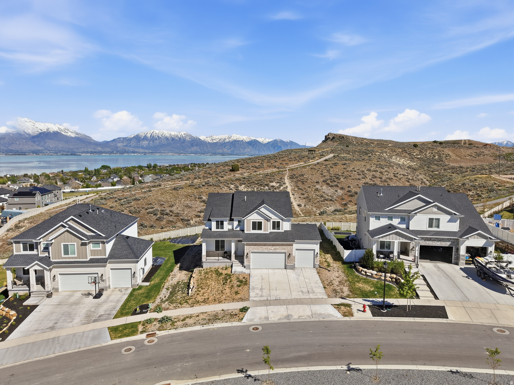 SARATOGA HILLS - Residential