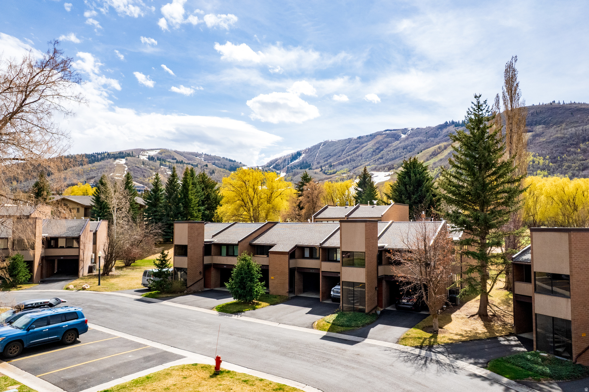 PARK AVENUE CONDOMINIUMS - Residential